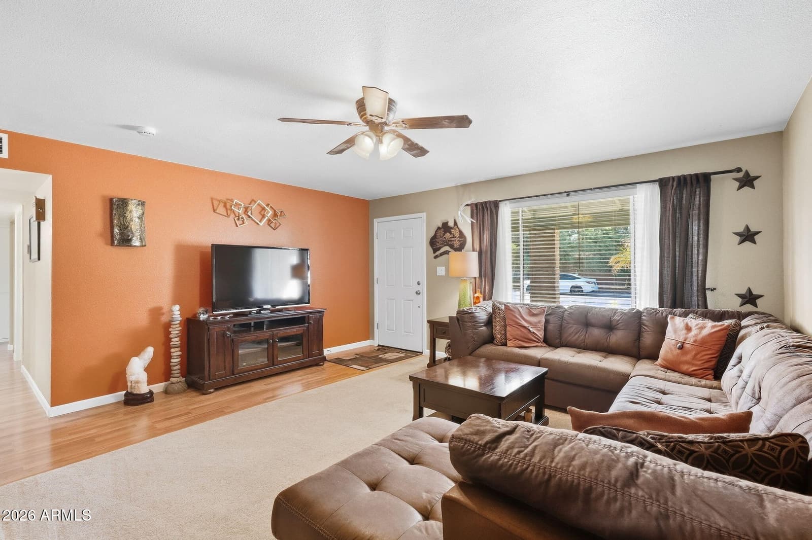 3812 W Morten Avenue, Phoenix, AZ 85051 — photo 7 of 21