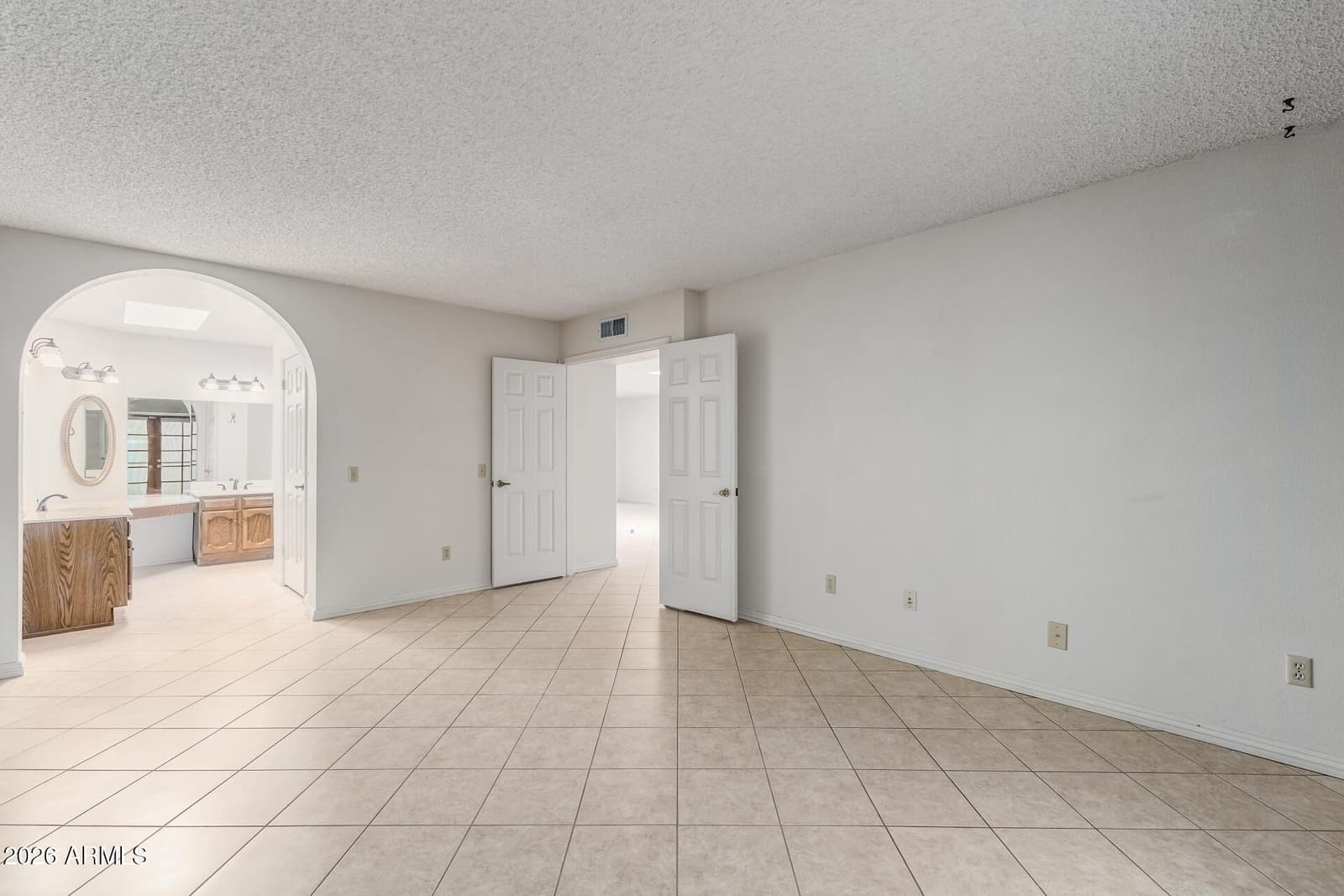 16637 N 30th Avenue, Phoenix, AZ 85053 — photo 15 of 34