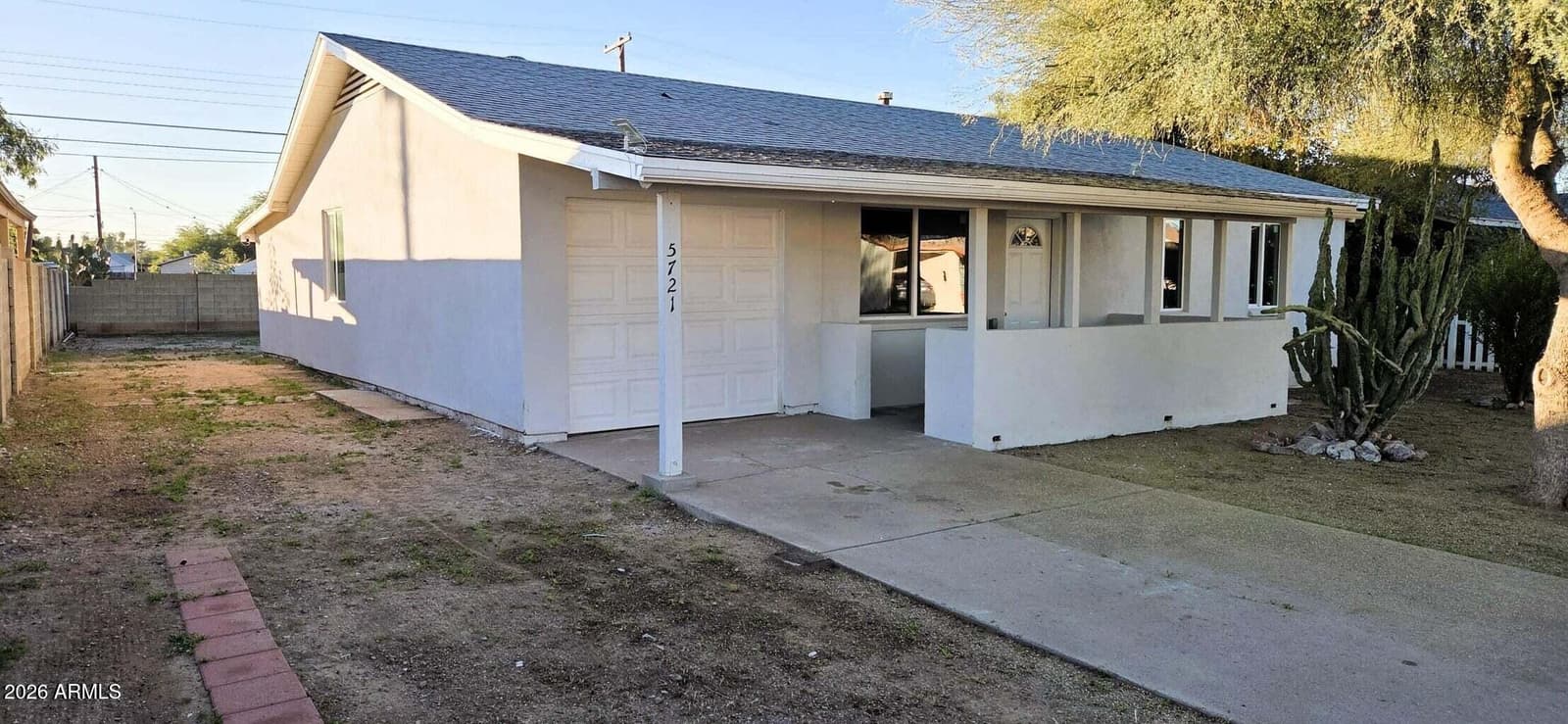 5721 W Cheery Lynn Road, Phoenix, AZ 85031 — photo 2 of 20