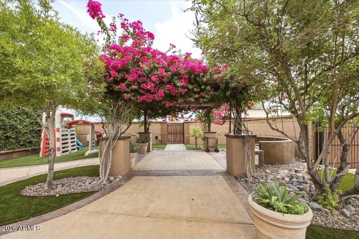 11037 E Grove Street, Mesa, AZ 85208 — photo 15 of 88