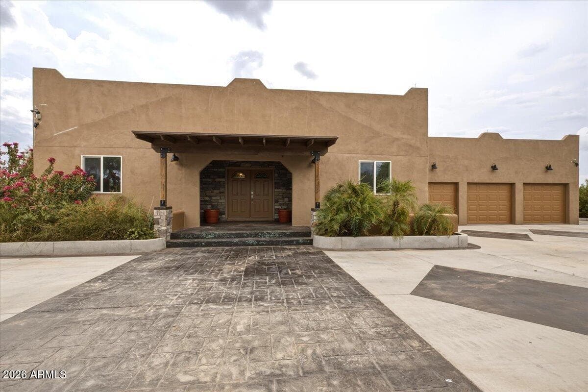 11037 E Grove Street, Mesa, AZ 85208 — photo 1 of 88