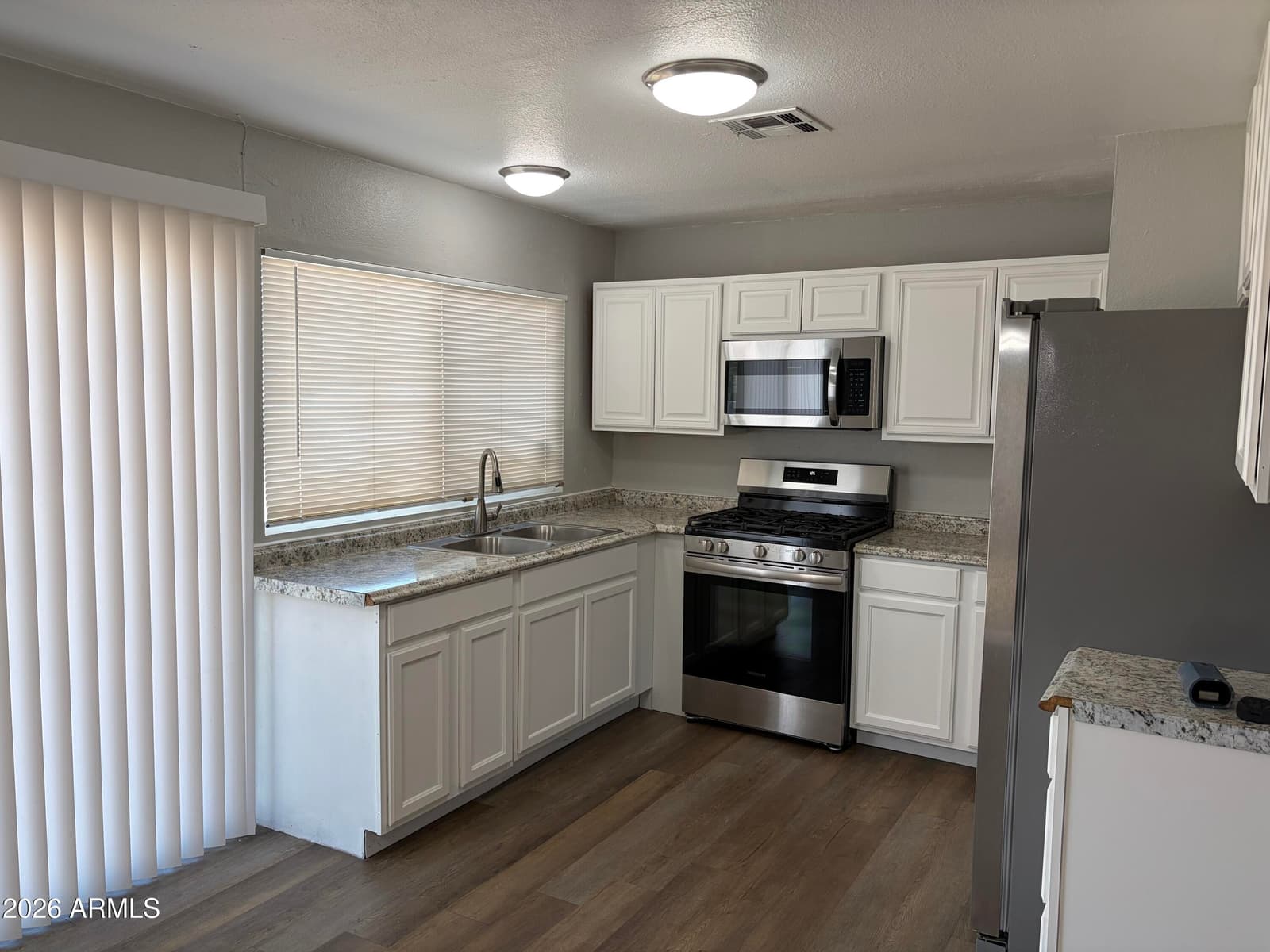 2044 W Roeser Road, Phoenix, AZ 85041 — photo 3 of 14