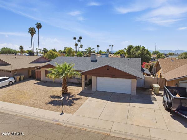 4819 W Solano Drive, Glendale, AZ 85301 — photo 5 of 40
