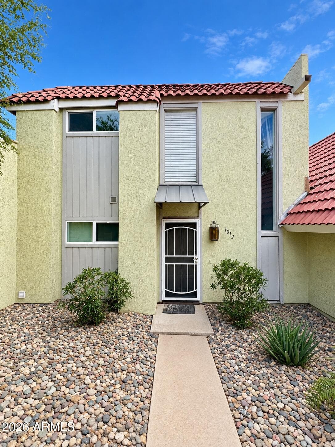 1012 E Highland Avenue, Phoenix, AZ 85014 — photo 1 of 25
