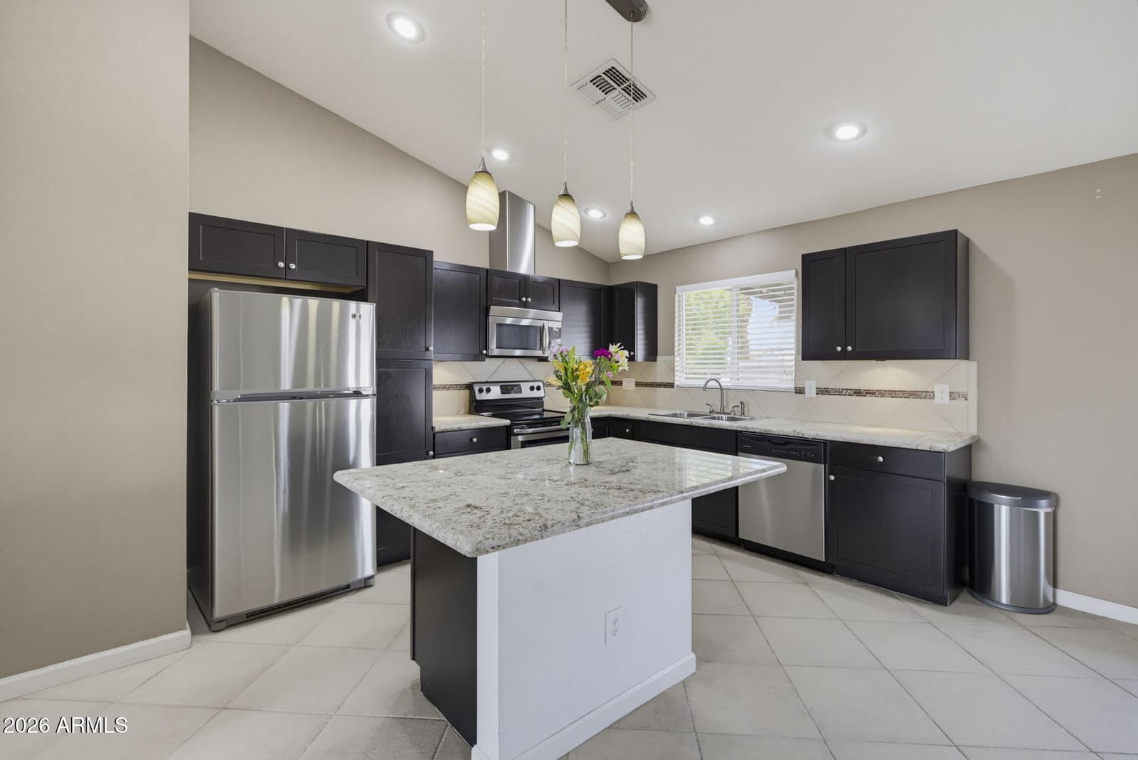 11759 N 68th Avenue, Peoria, AZ 85345 — photo 9 of 41