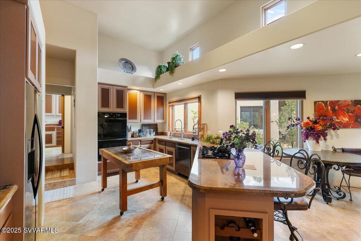 955 W PARK RIDGE Drive, Sedona, AZ 86336 — photo 10 of 29