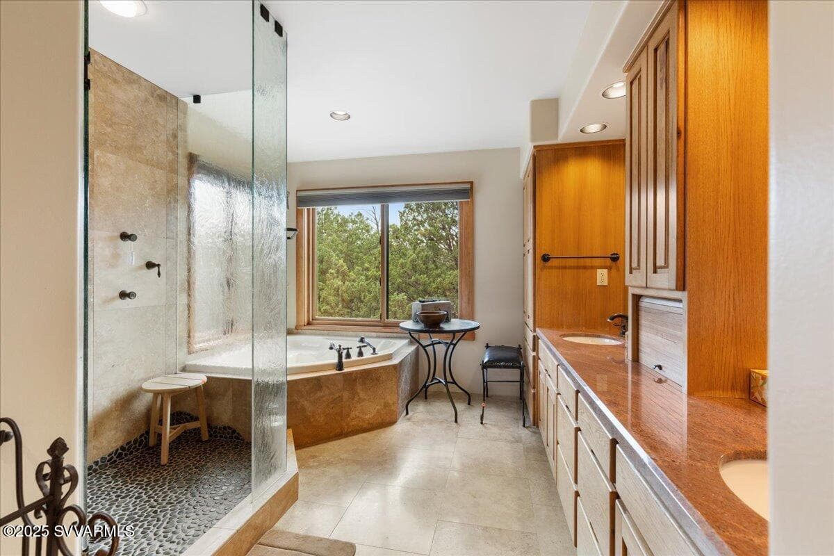 955 W PARK RIDGE Drive, Sedona, AZ 86336 — photo 17 of 29