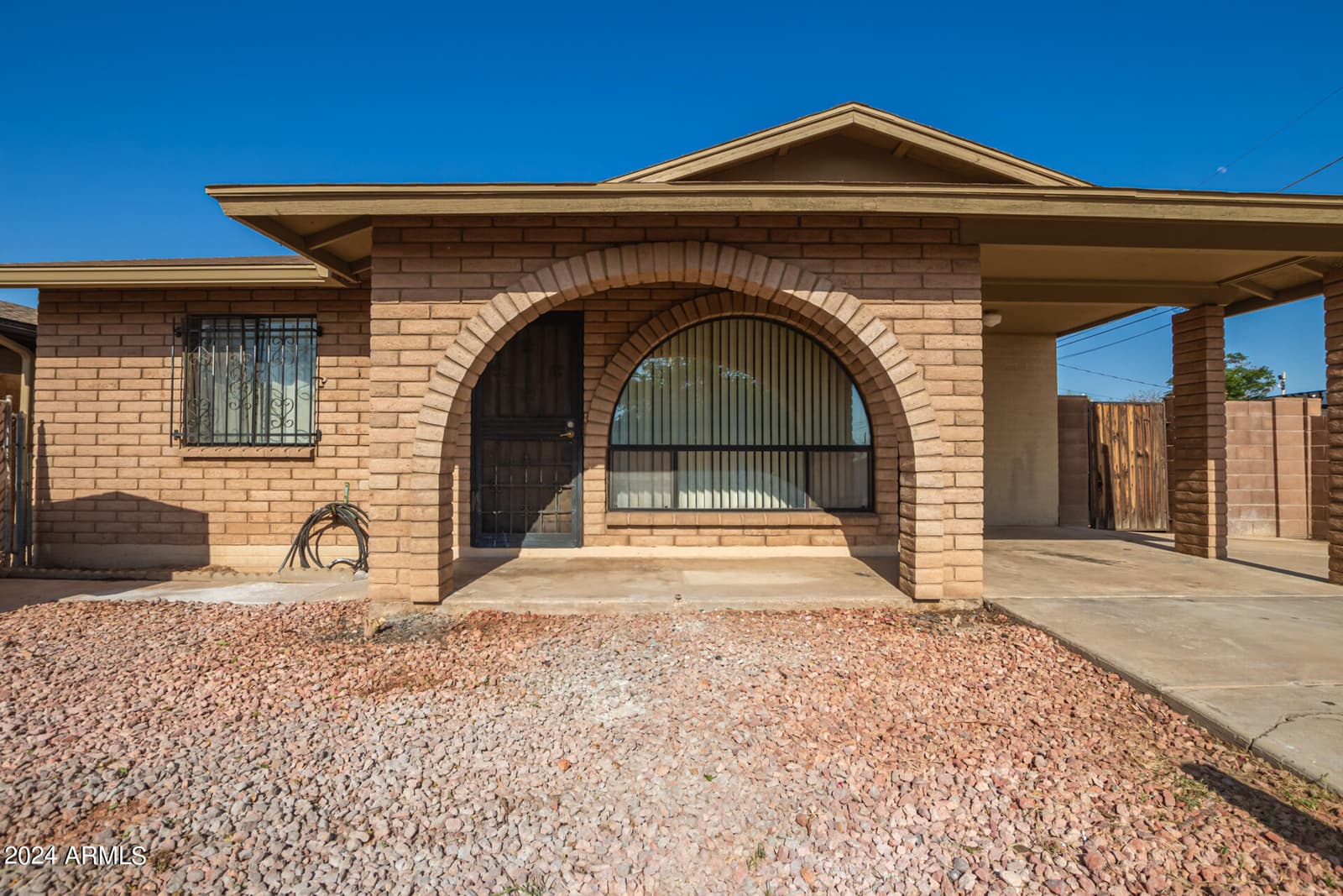 9641 N 13TH Avenue, Phoenix, AZ 85021 — photo 3 of 24