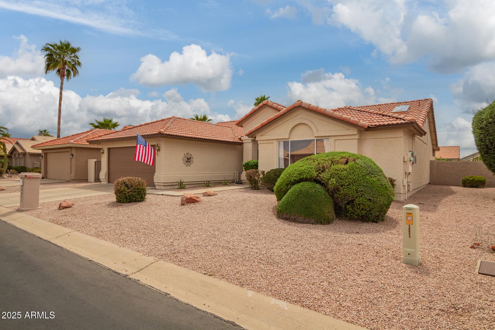10621 E HERCULES Drive, Sun Lakes, AZ 85248 — photo 2 of 29