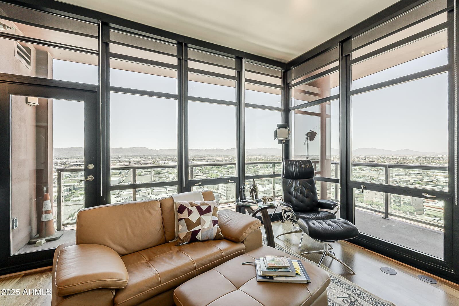 310 S 4TH Street 1601, Phoenix, AZ 85004 — photo 5 of 55