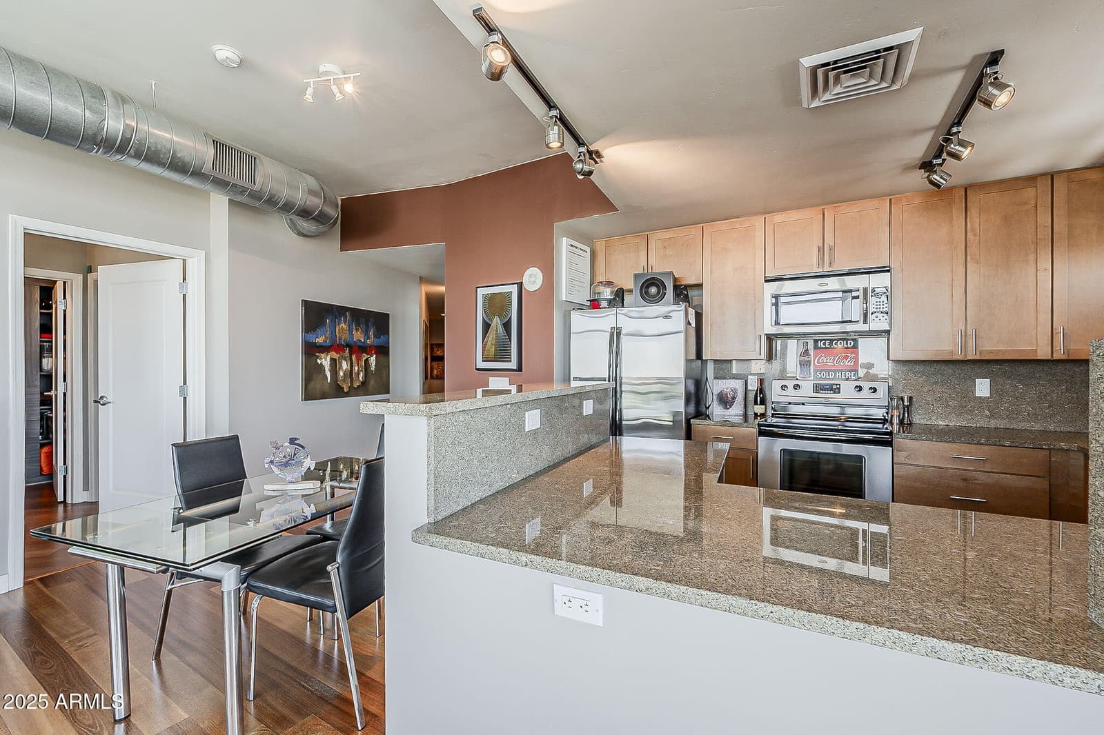 310 S 4TH Street 1601, Phoenix, AZ 85004 — photo 10 of 55