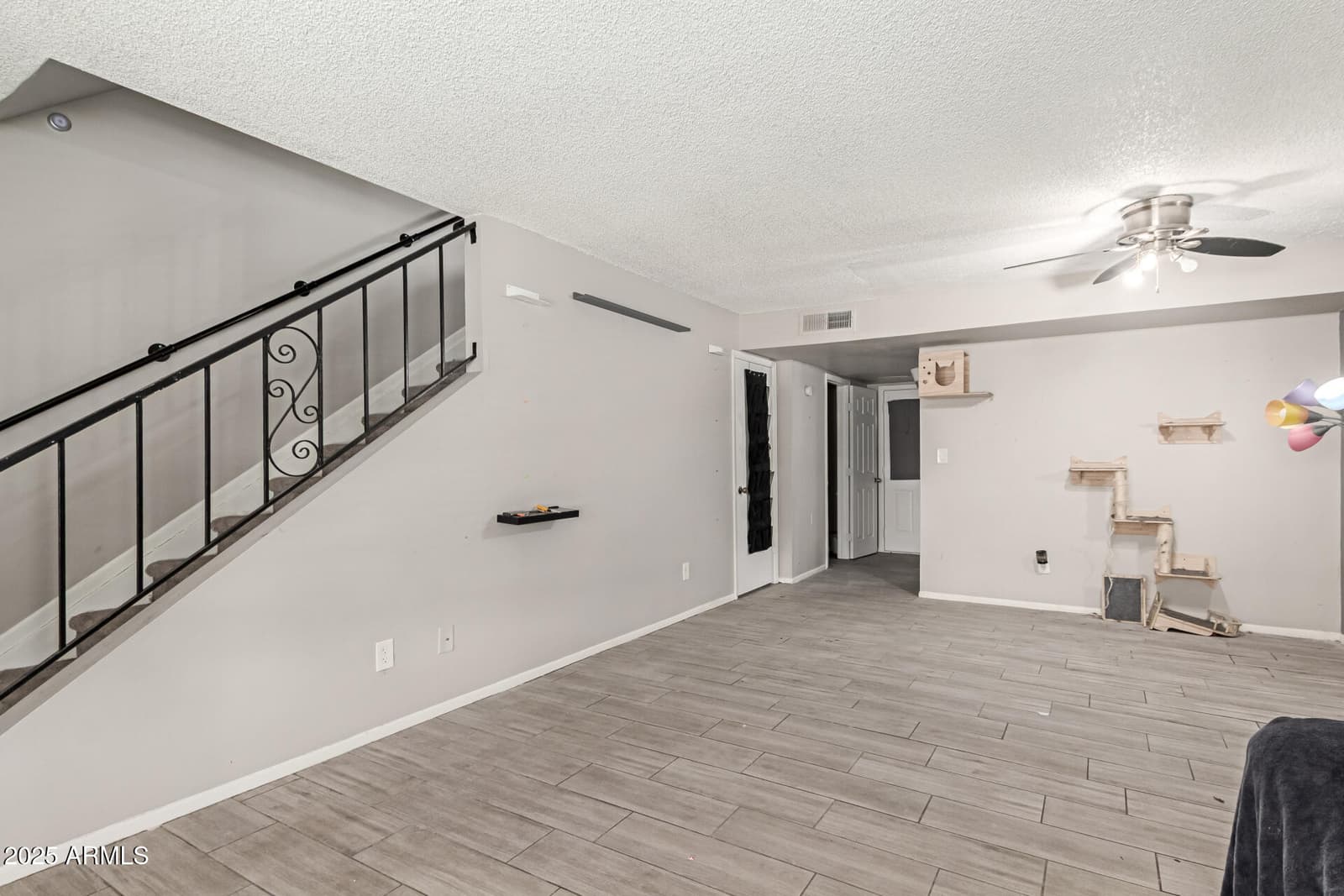 7126 N 19TH Avenue 152, Phoenix, AZ 85021 — photo 4 of 25
