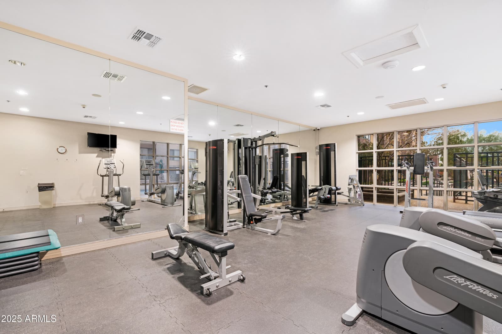 16 W ENCANTO Boulevard 312, Phoenix, AZ 85003 — photo 41 of 52