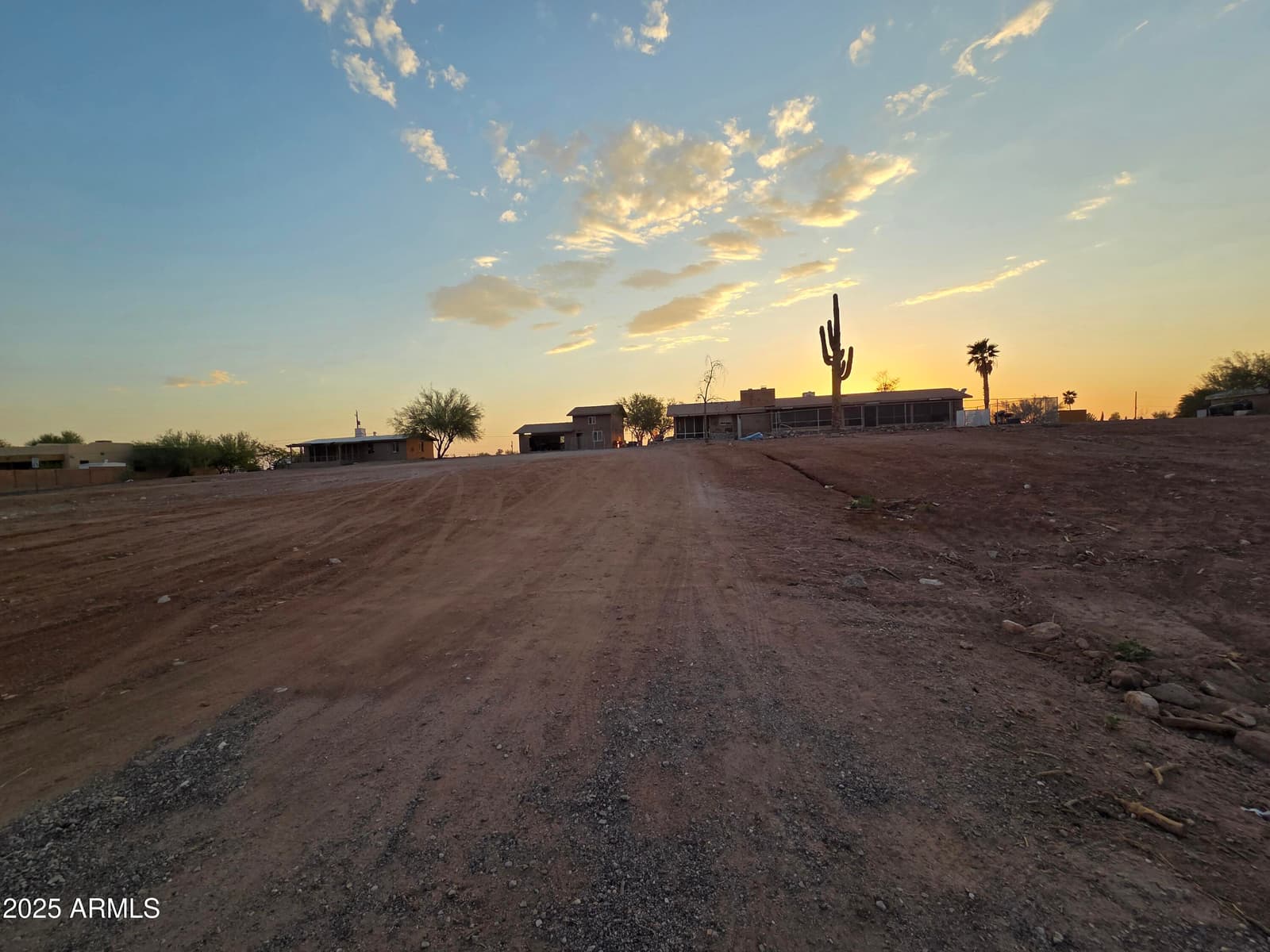522 S CORTEZ Road, Apache Junction, AZ 85119 — photo 6 of 58