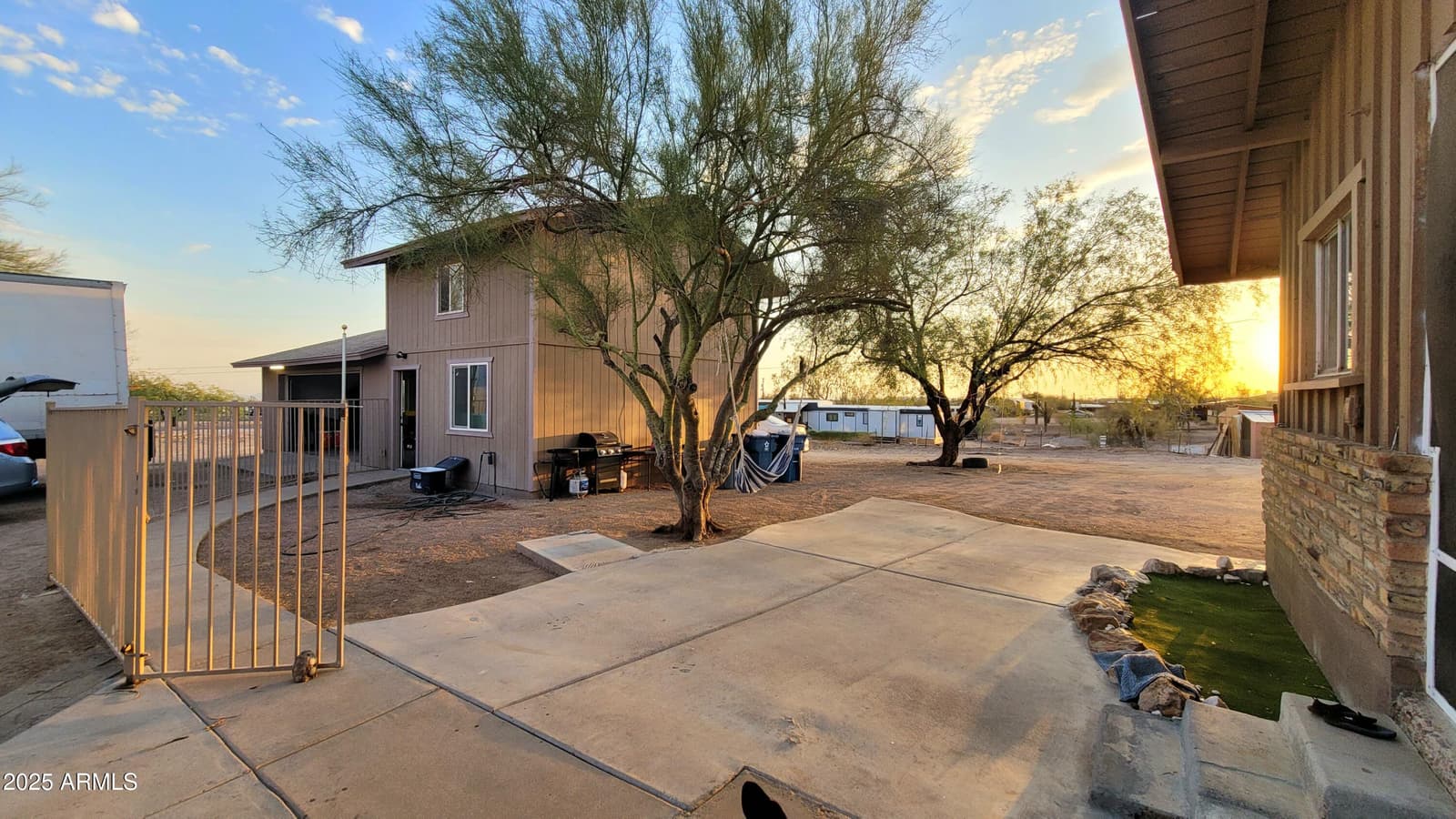 522 S CORTEZ Road, Apache Junction, AZ 85119 — photo 4 of 58