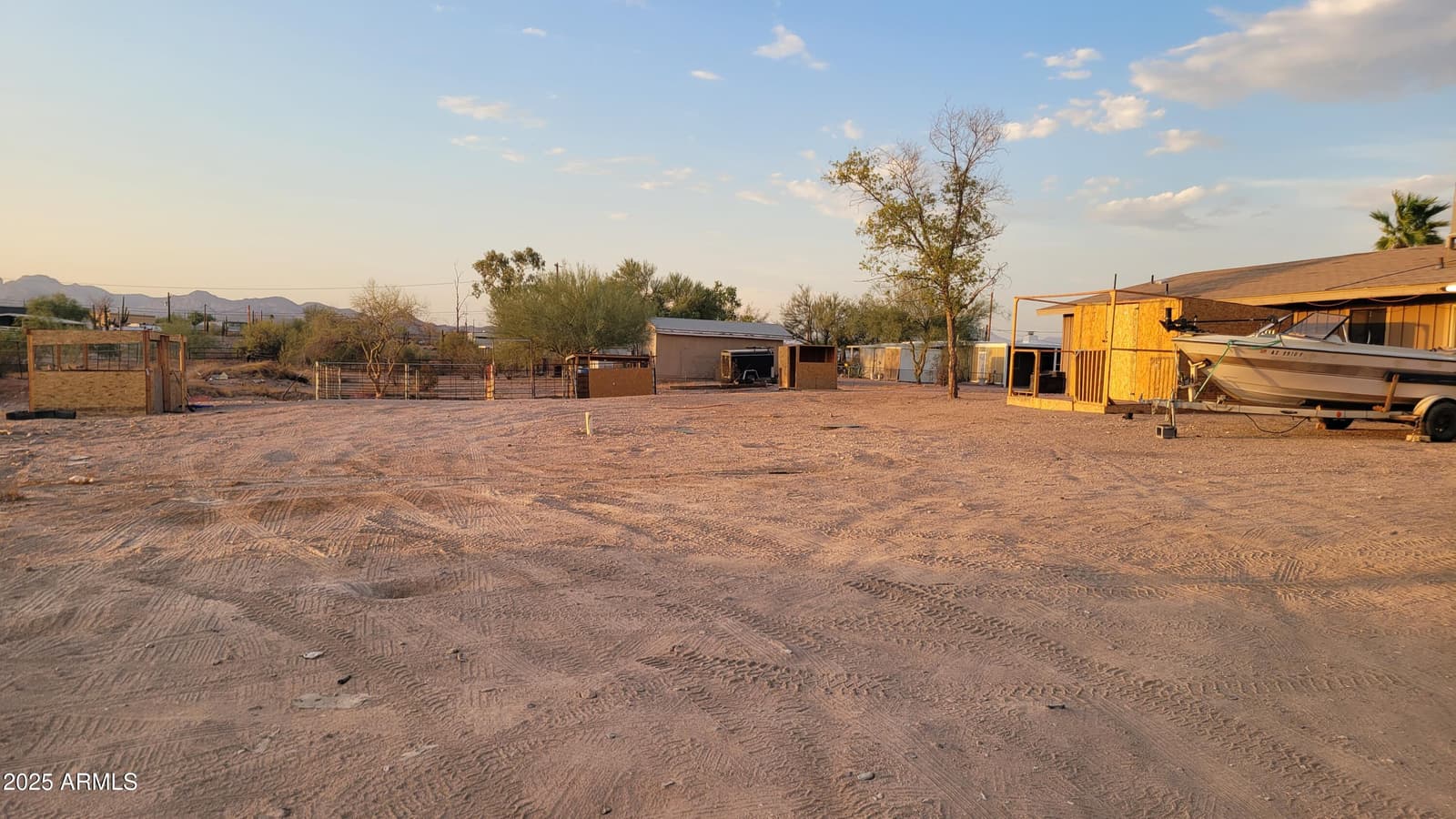 522 S CORTEZ Road, Apache Junction, AZ 85119 — photo 25 of 58