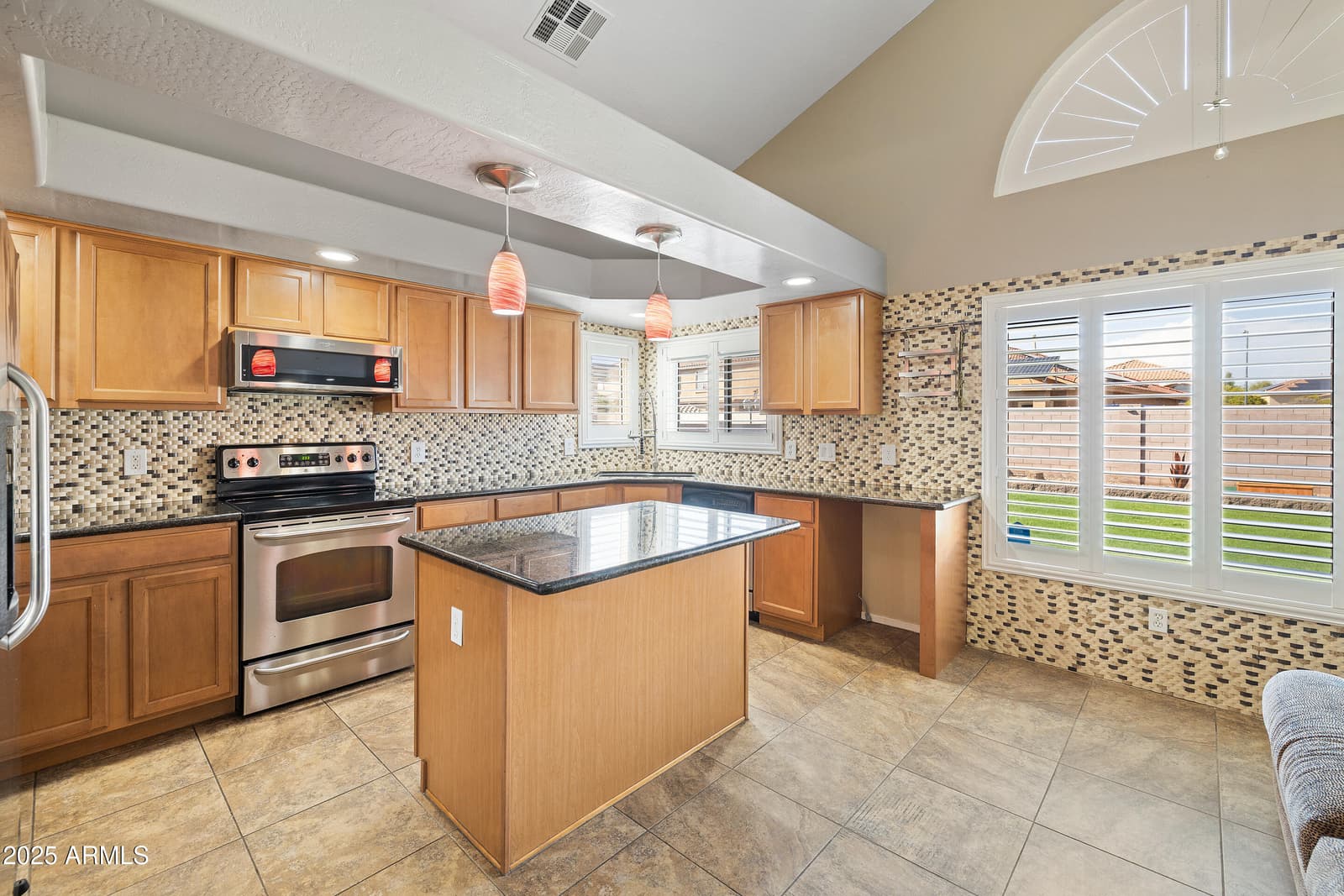 15756 W REDFIELD Road, Surprise, AZ 85379 — photo 6 of 23