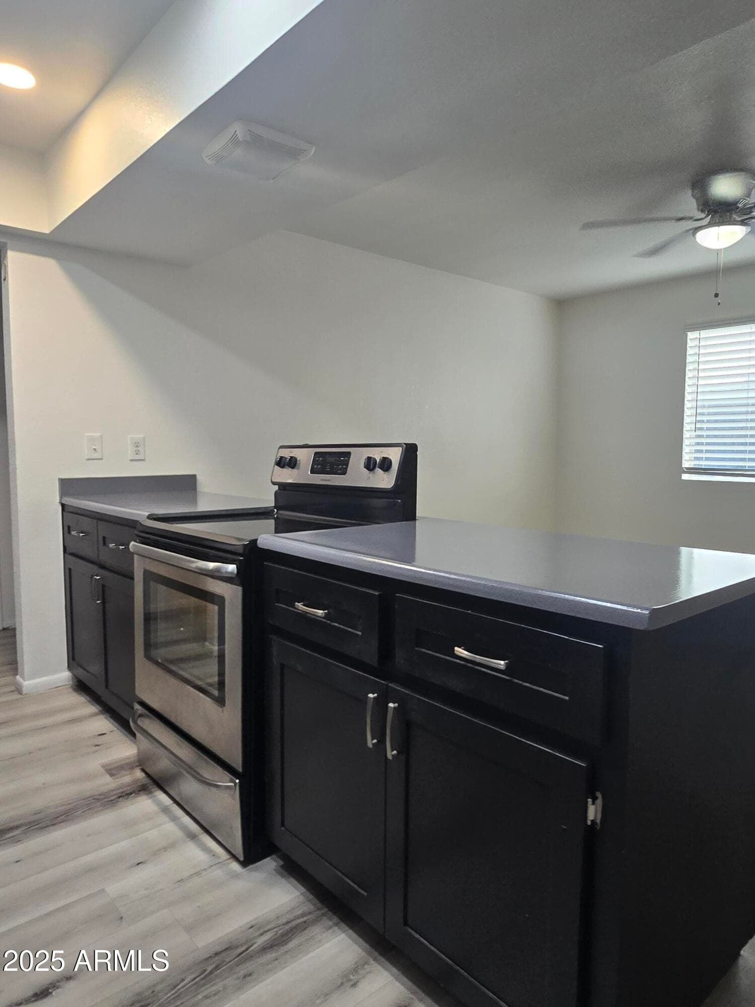 2211 W Pecan Road, Phoenix, AZ 85041 — photo 3 of 21
