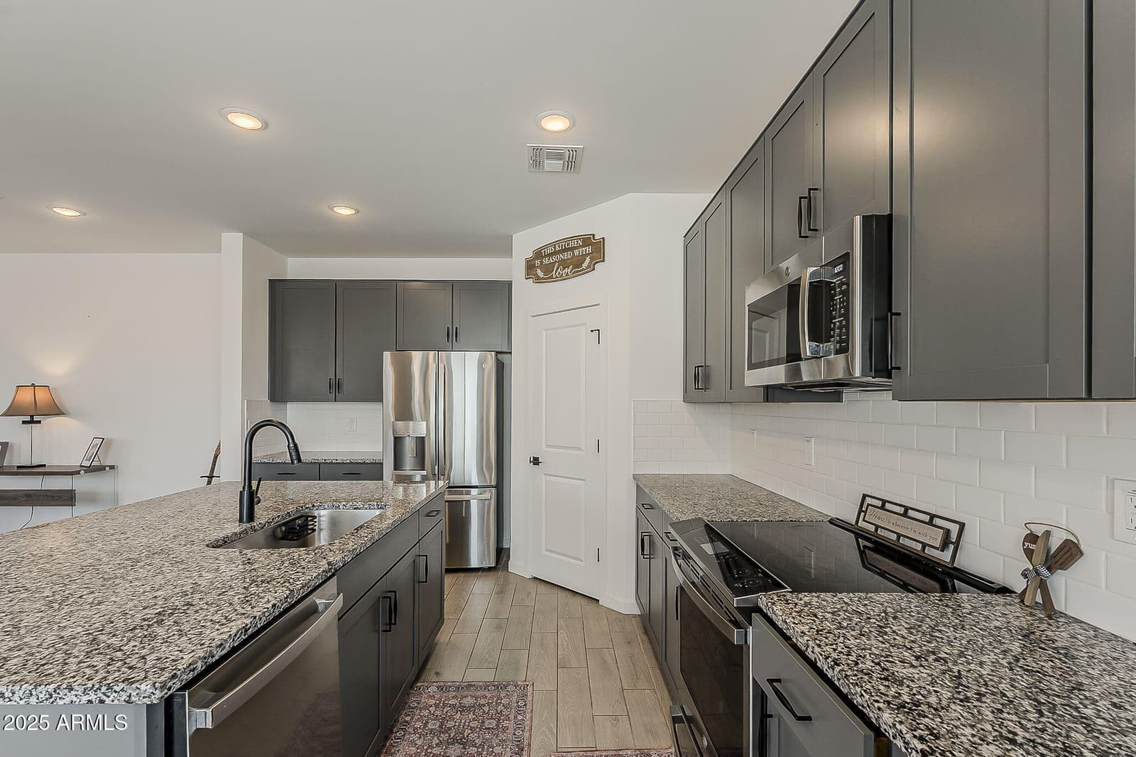 7403 W STATE Avenue, Glendale, AZ 85303 — photo 14 of 51