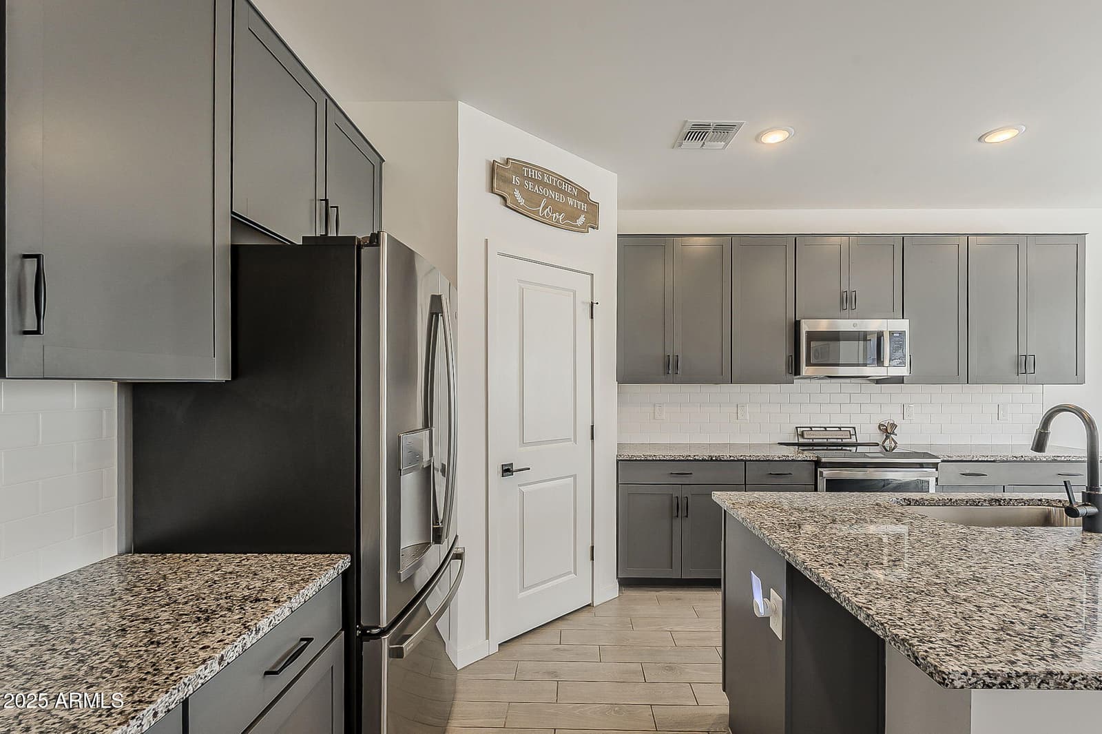 7403 W STATE Avenue, Glendale, AZ 85303 — photo 15 of 51