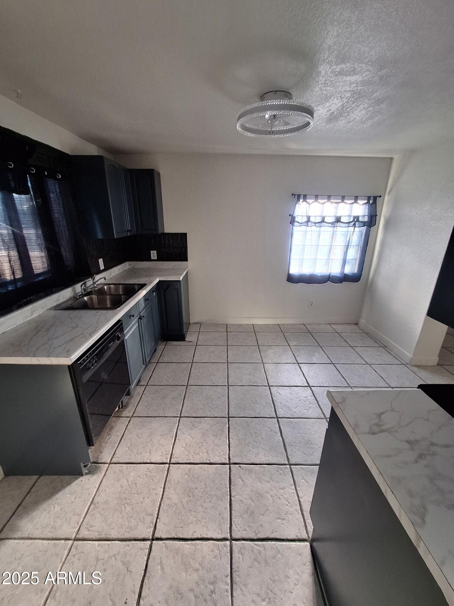 757 E 2nd Street, Mesa, AZ 85203 — photo 3 of 16