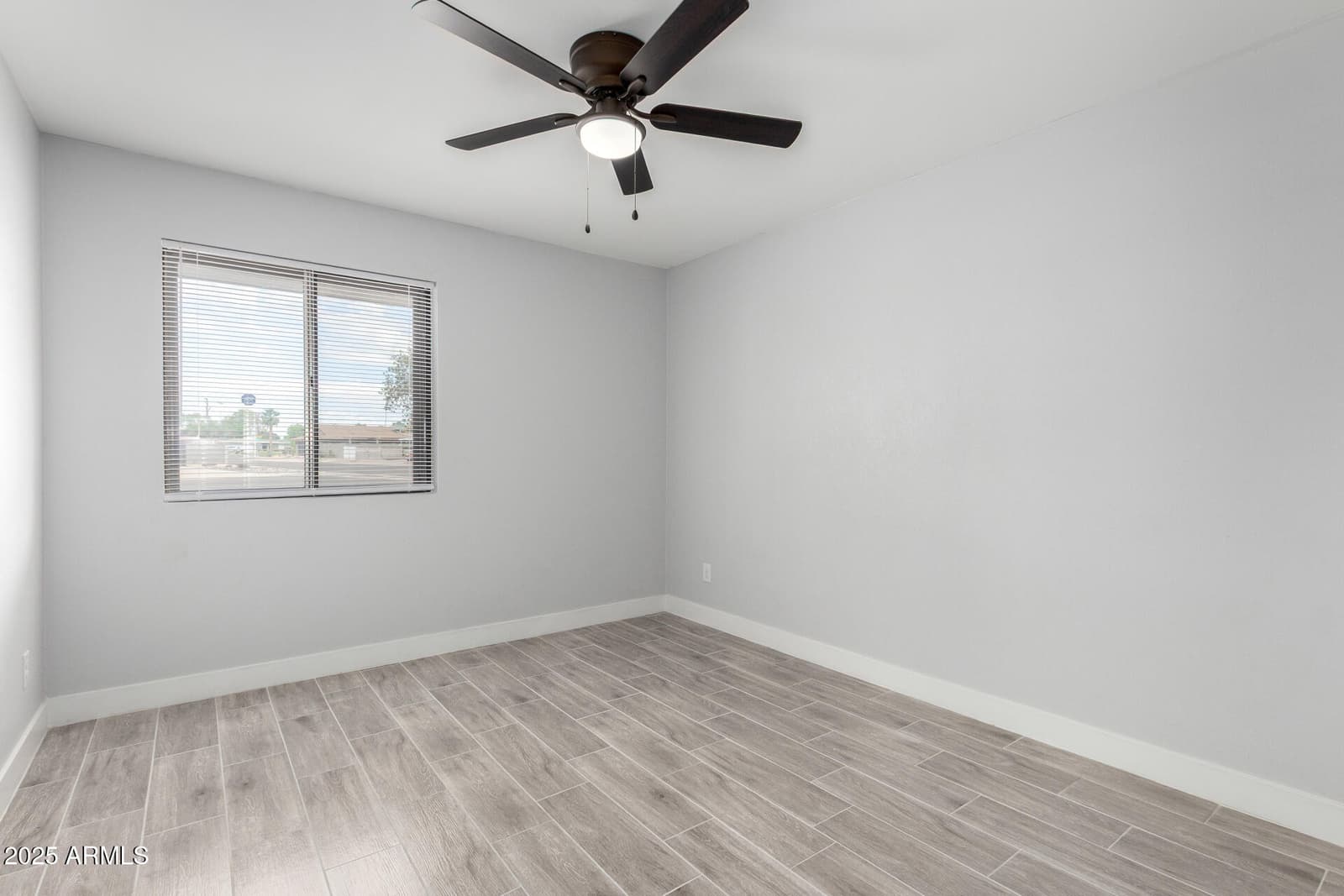 8104 N 45th Avenue, Glendale, AZ 85302 — photo 27 of 48