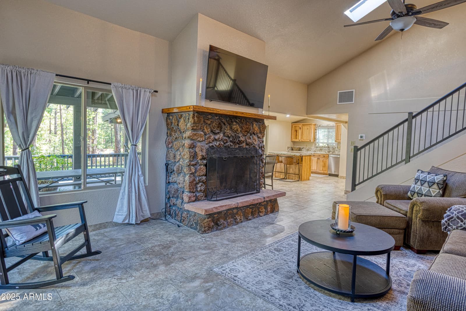 3680 Woodpecker Lane, Pinetop, AZ 85935 — photo 3 of 38