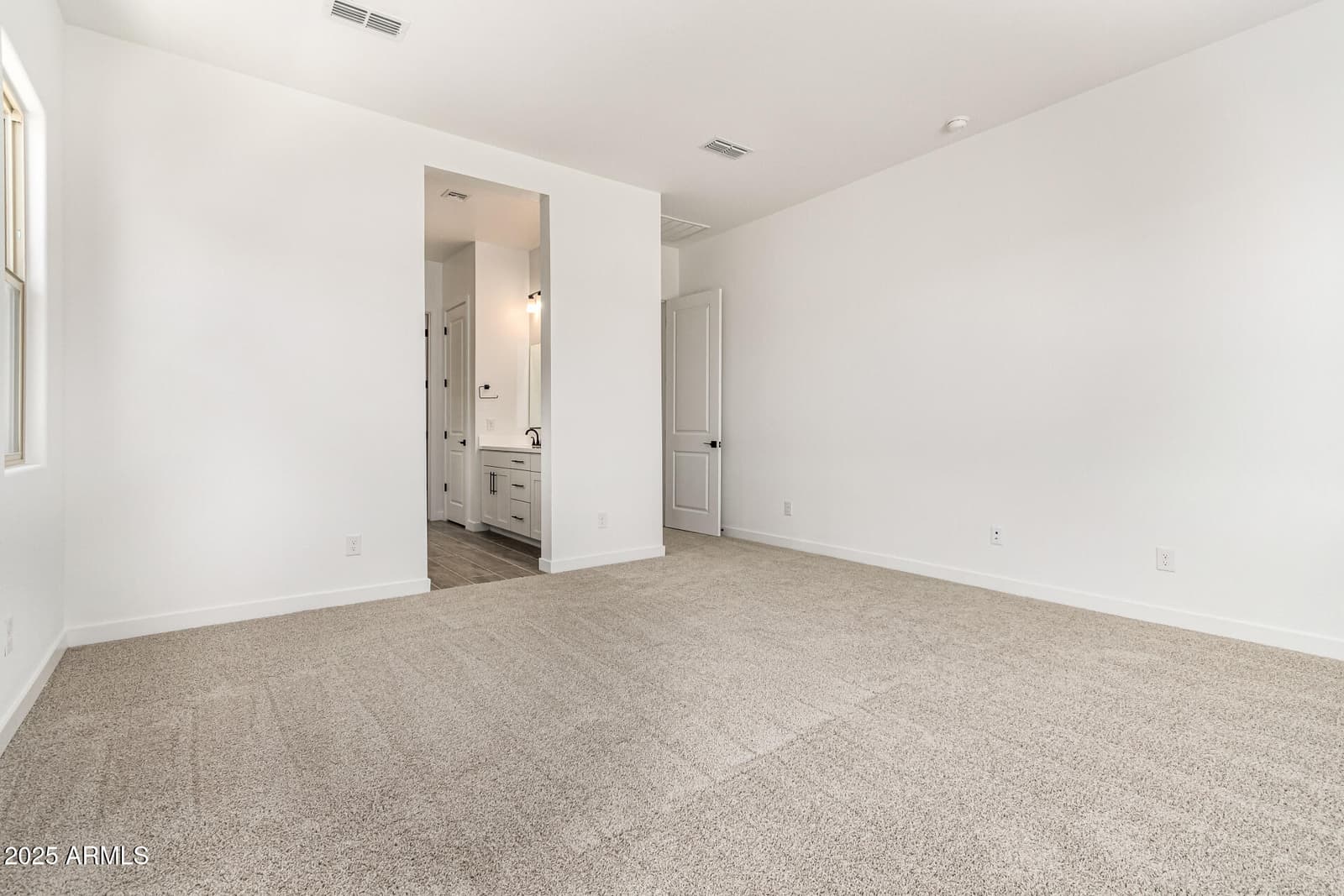 15818 W MIAMI Street, Goodyear, AZ 85338 — photo 11 of 37