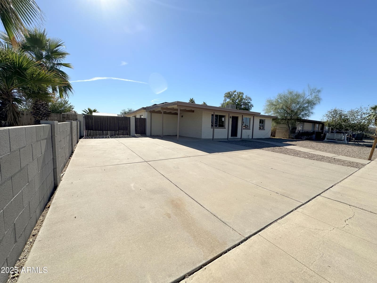119 E Cholla Street, Casa Grande, AZ 85122 — photo 2 of 38