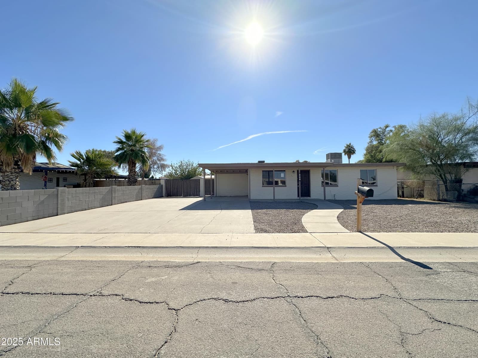 119 E Cholla Street, Casa Grande, AZ 85122 — photo 4 of 38