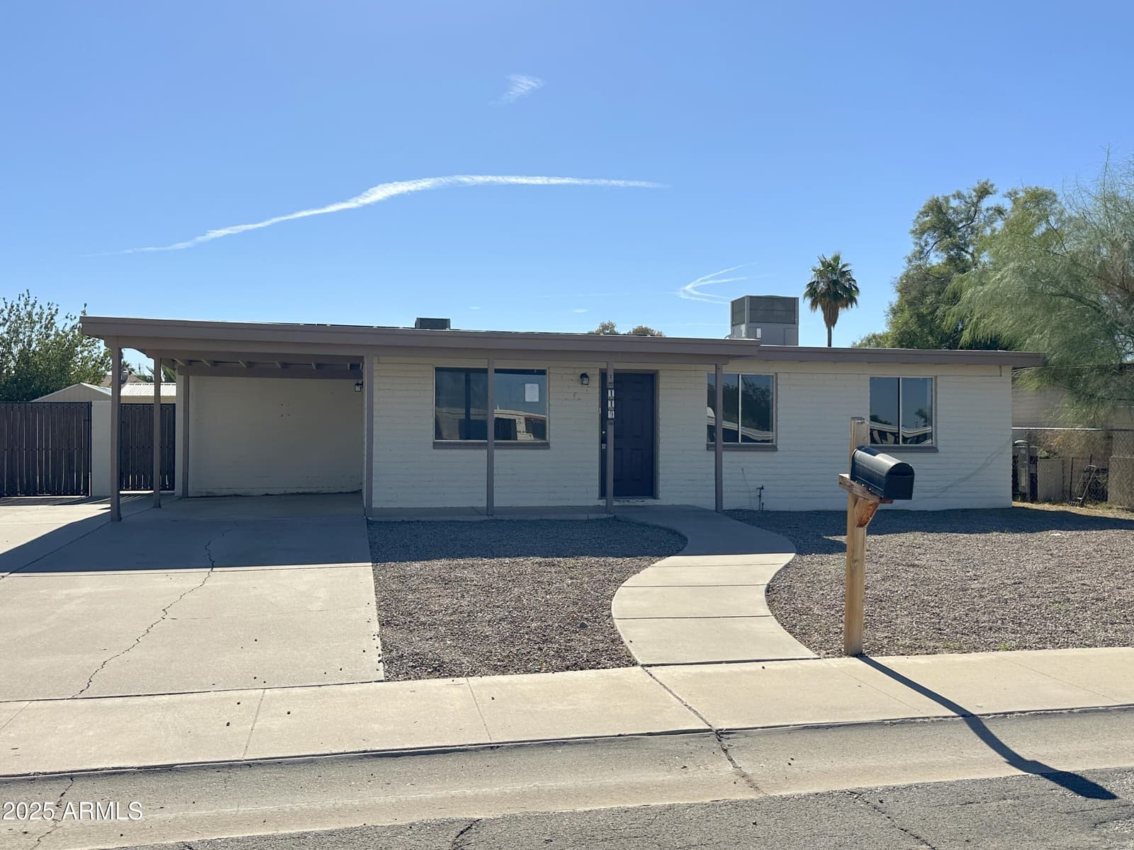 119 E Cholla Street, Casa Grande, AZ 85122 — photo 5 of 38