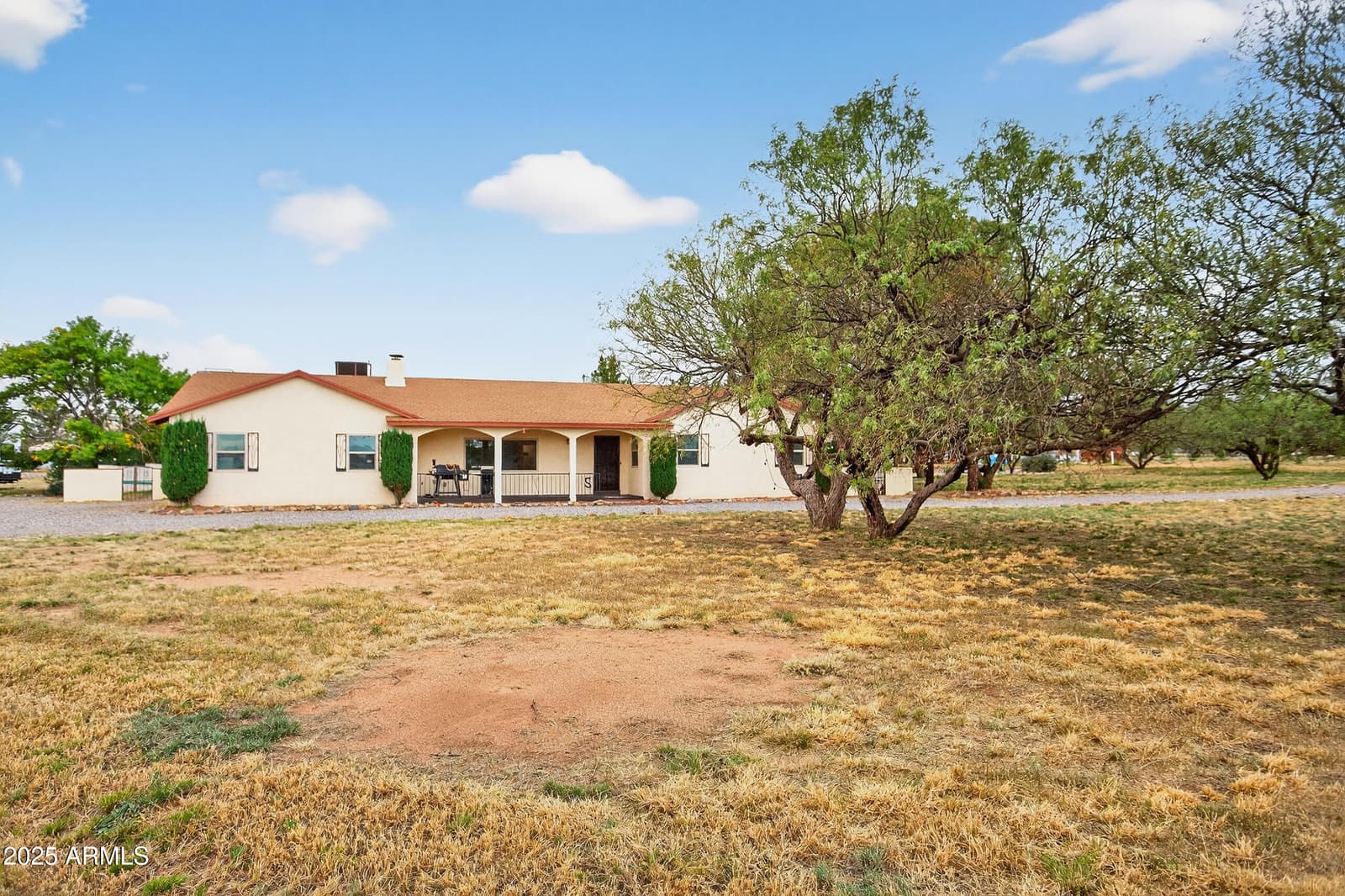 2602 E KIOWA Street, Sierra Vista, AZ 85650 — photo 1 of 36