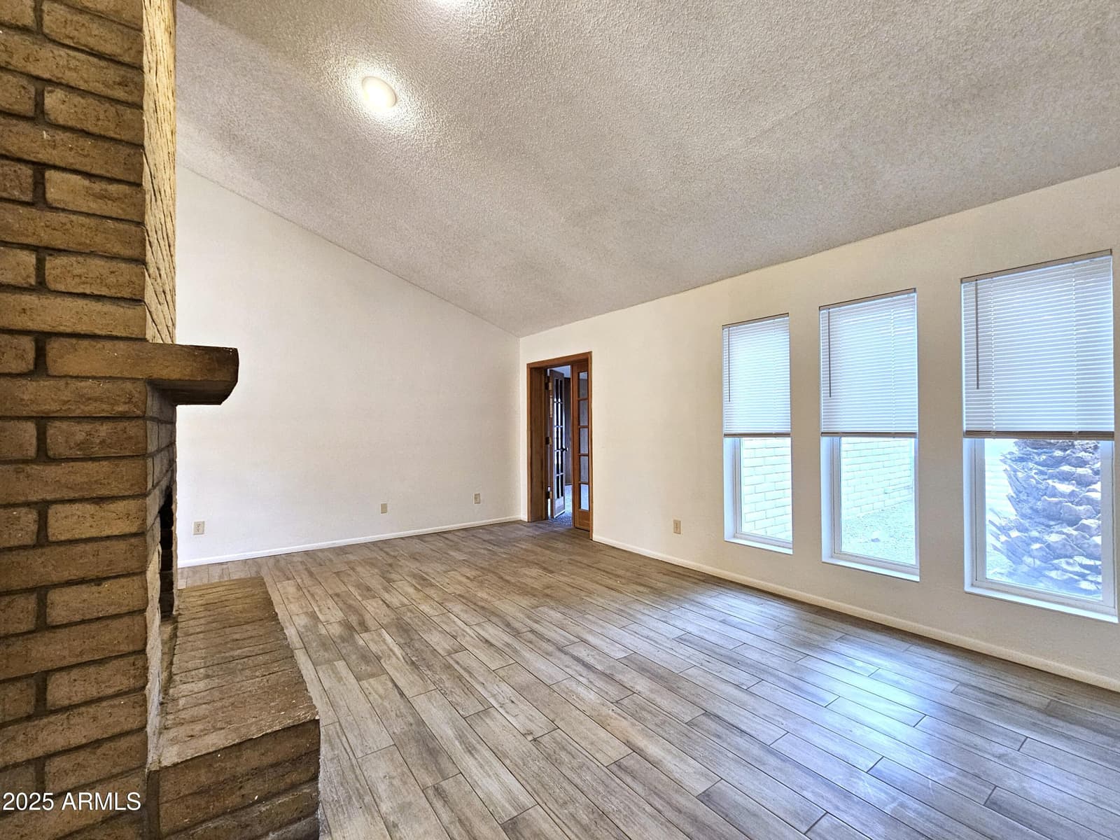 332 PRAIRIE Street, Sierra Vista, AZ 85635 — photo 5 of 21