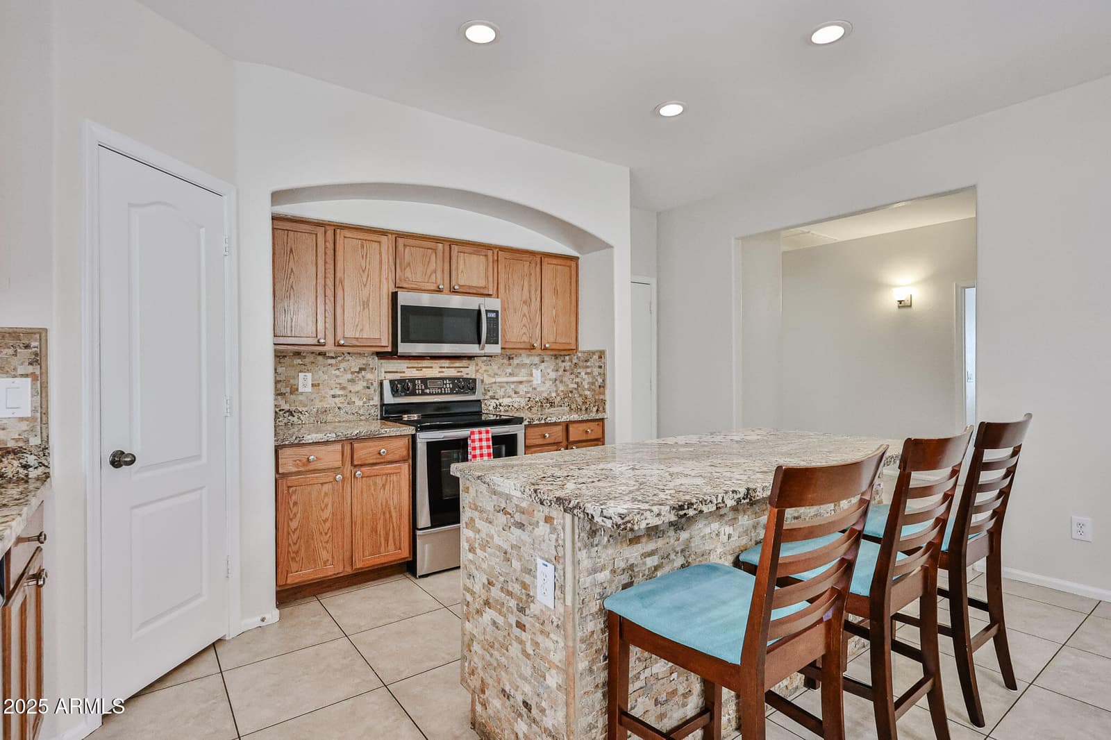 17648 W VOLTAIRE Street, Surprise, AZ 85388 — photo 14 of 50