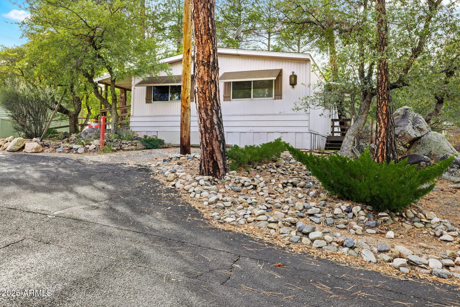 910 W Gurley Street 19, Prescott, AZ 86305 — photo 2 of 16
