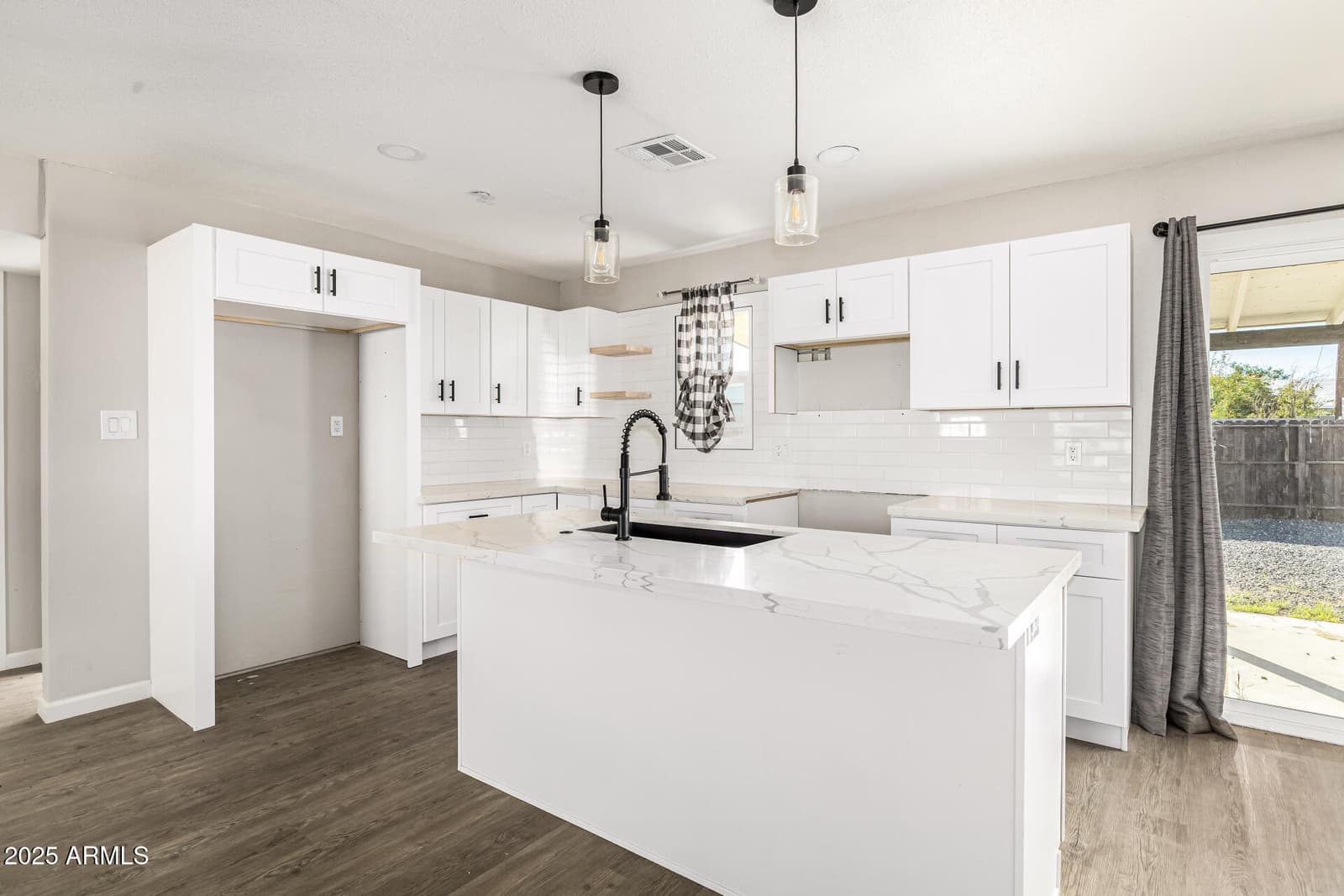 1718 S MARILYN ANN Drive, Tempe, AZ 85281 — photo 14 of 38