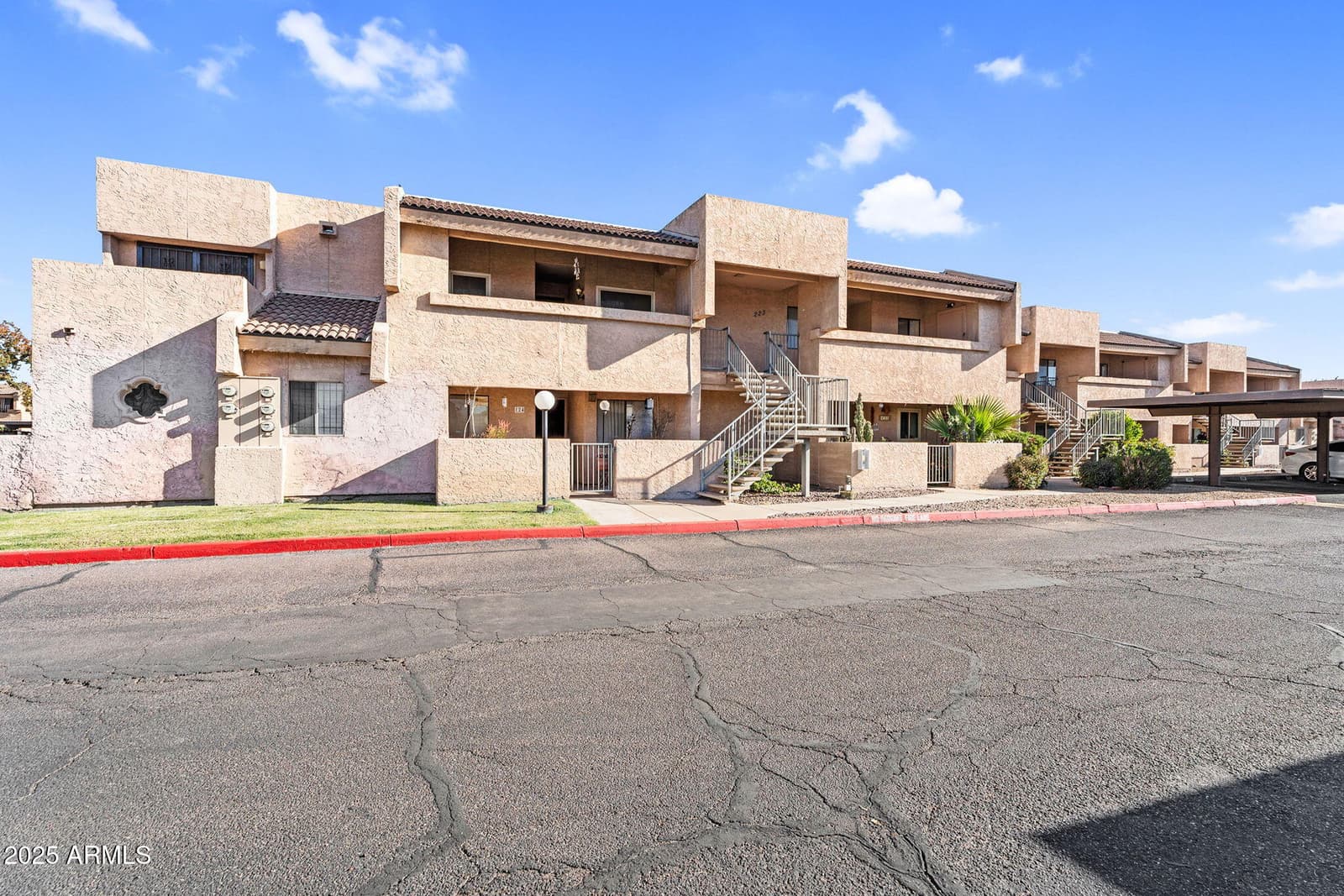 10828 N Biltmore Drive 223, Phoenix, AZ 85029 — photo 3 of 23
