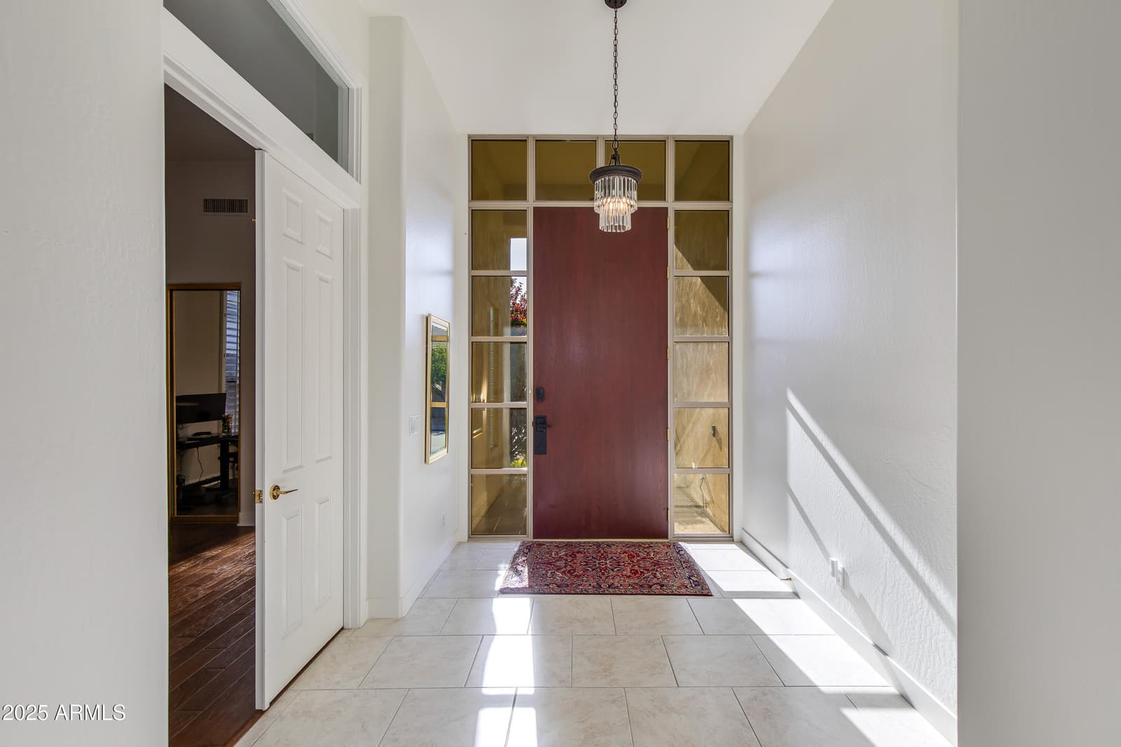 3130 E Squaw Peak Circle, Phoenix, AZ 85016 — photo 4 of 46