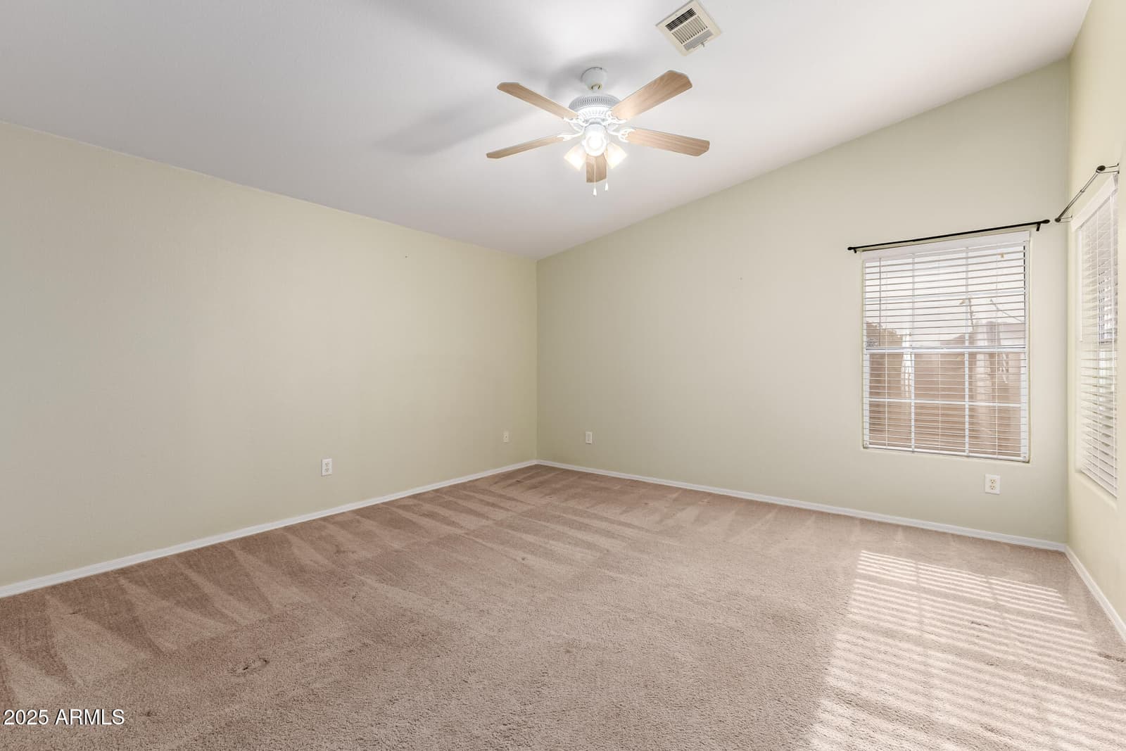 1717 E LIBBY Street, Phoenix, AZ 85022 — photo 9 of 24