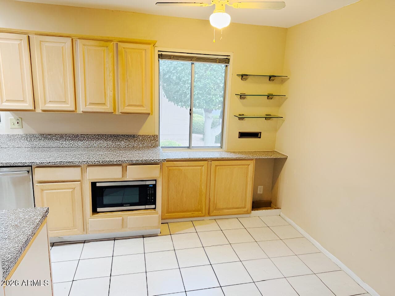 13705 N 98TH Avenue B, Sun City, AZ 85351 — photo 7 of 23