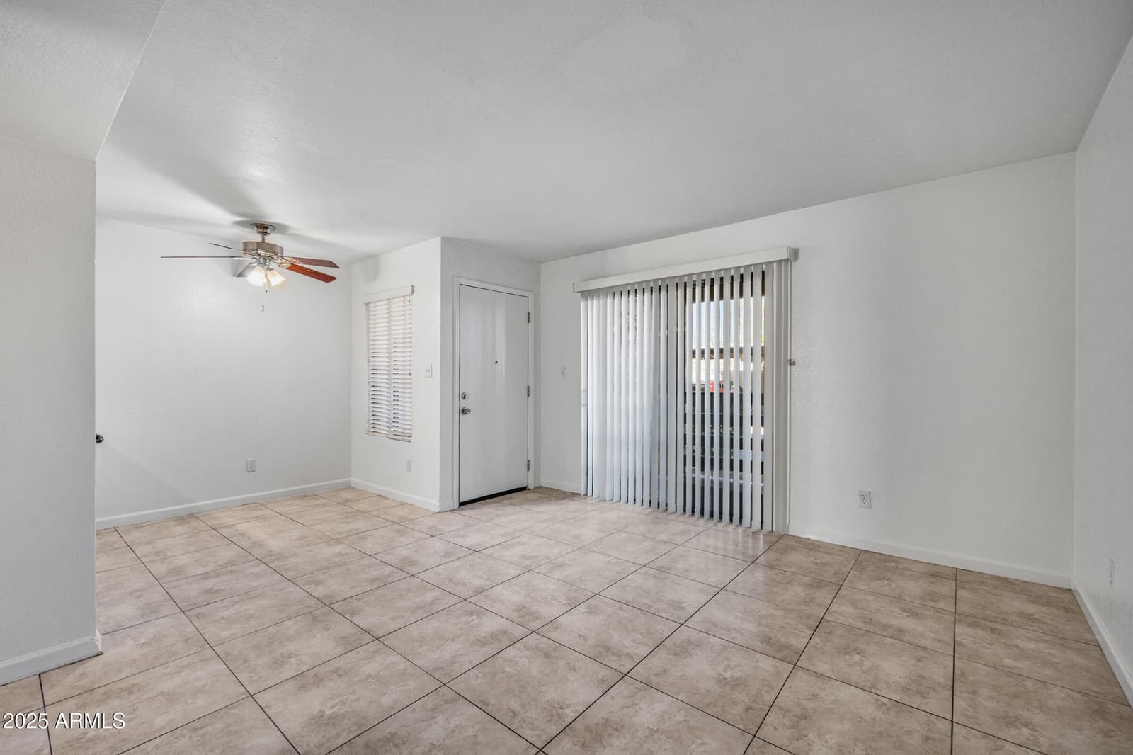 1241 N 48TH Street 114, Phoenix, AZ 85008 — photo 5 of 18