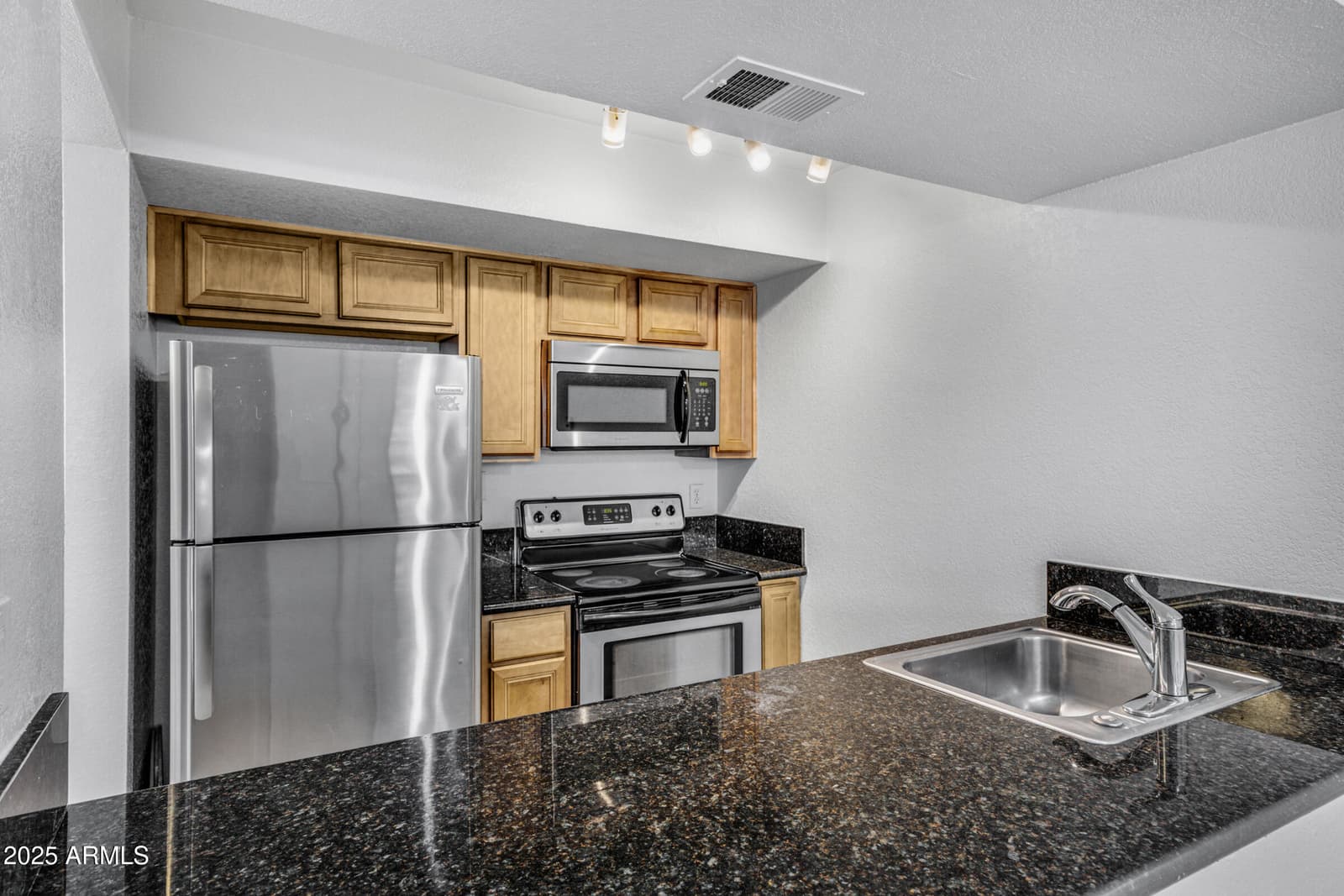 1241 N 48TH Street 114, Phoenix, AZ 85008 — photo 7 of 18