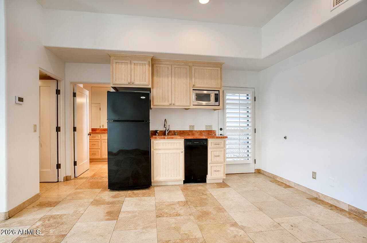 77 E MISSOURI Avenue 49, Phoenix, AZ 85012 — photo 13 of 25