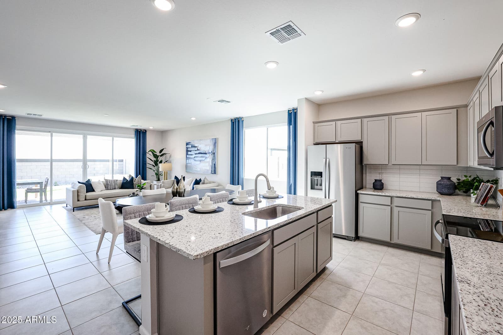 23737 N 179TH Drive, Surprise, AZ 85387 — photo 4 of 33