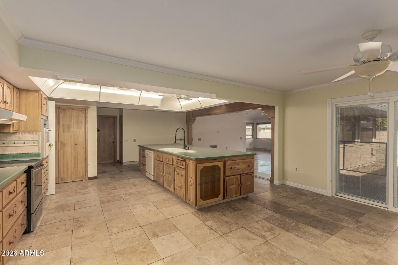 9702 W BRANDING IRON Drive, Sun City, AZ 85351 — photo 11 of 48
