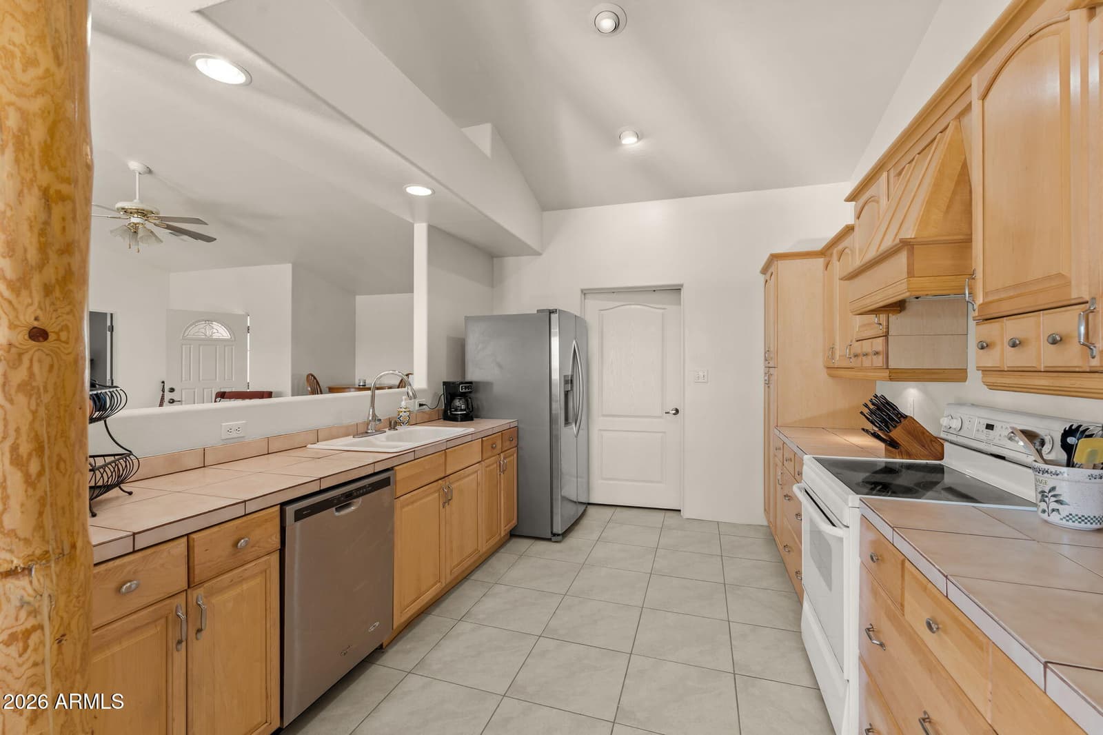 35675 S Calico Circle, Wickenburg, AZ 85390 — photo 8 of 39