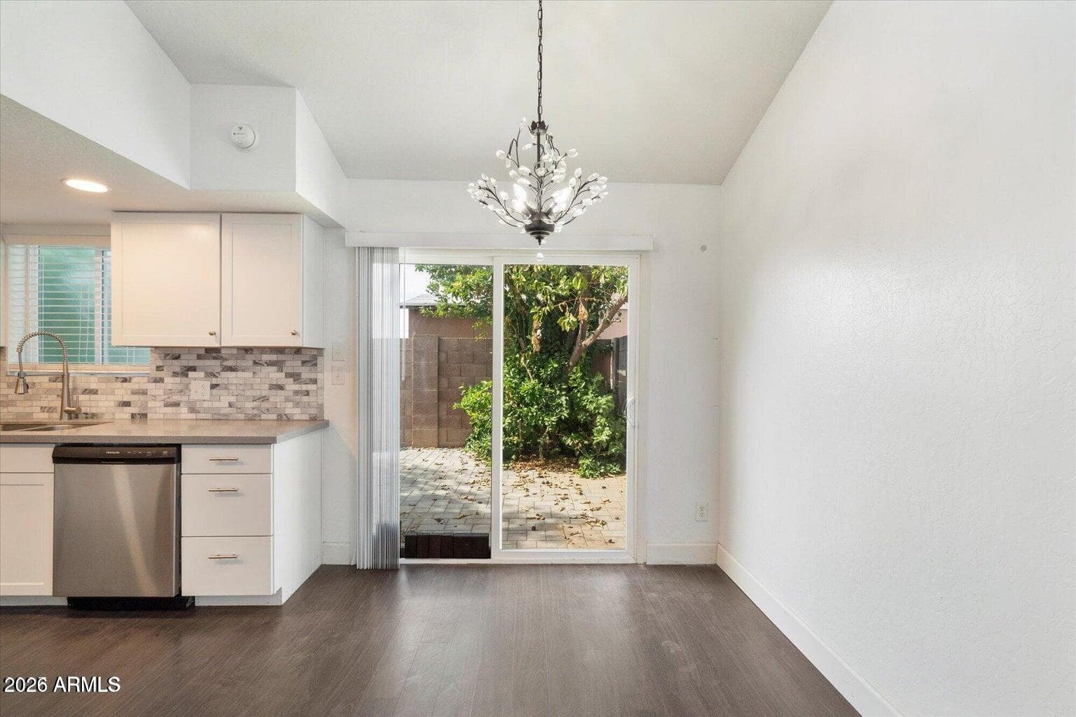 7132 N 63rd Drive, Glendale, AZ 85301 — photo 13 of 20
