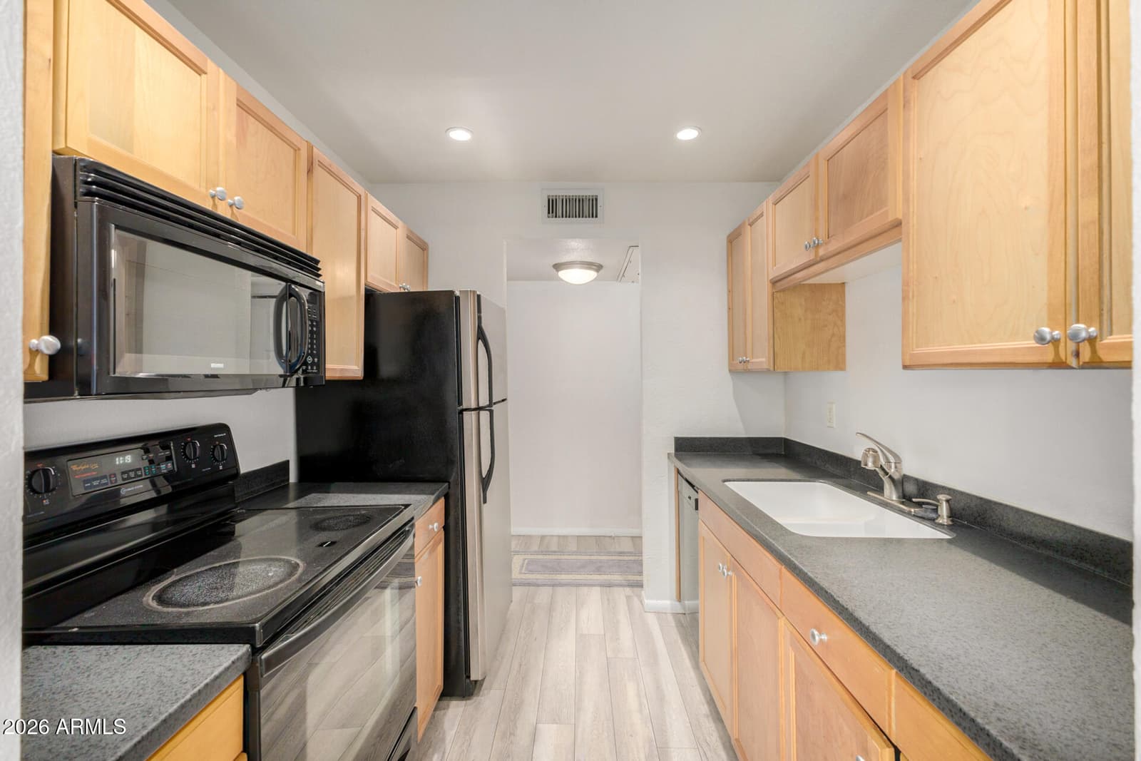 7550 N 12TH Street 146, Phoenix, AZ 85020 — photo 5 of 17