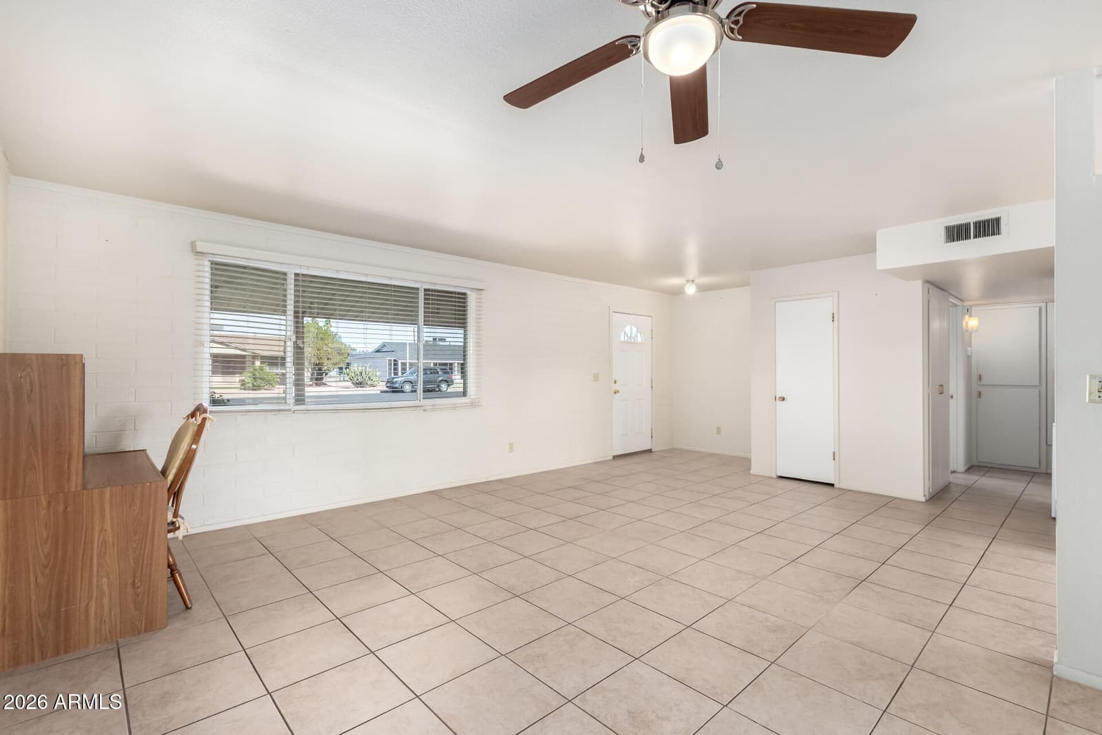 11023 W Sun City Boulevard, Sun City, AZ 85351 — photo 6 of 24