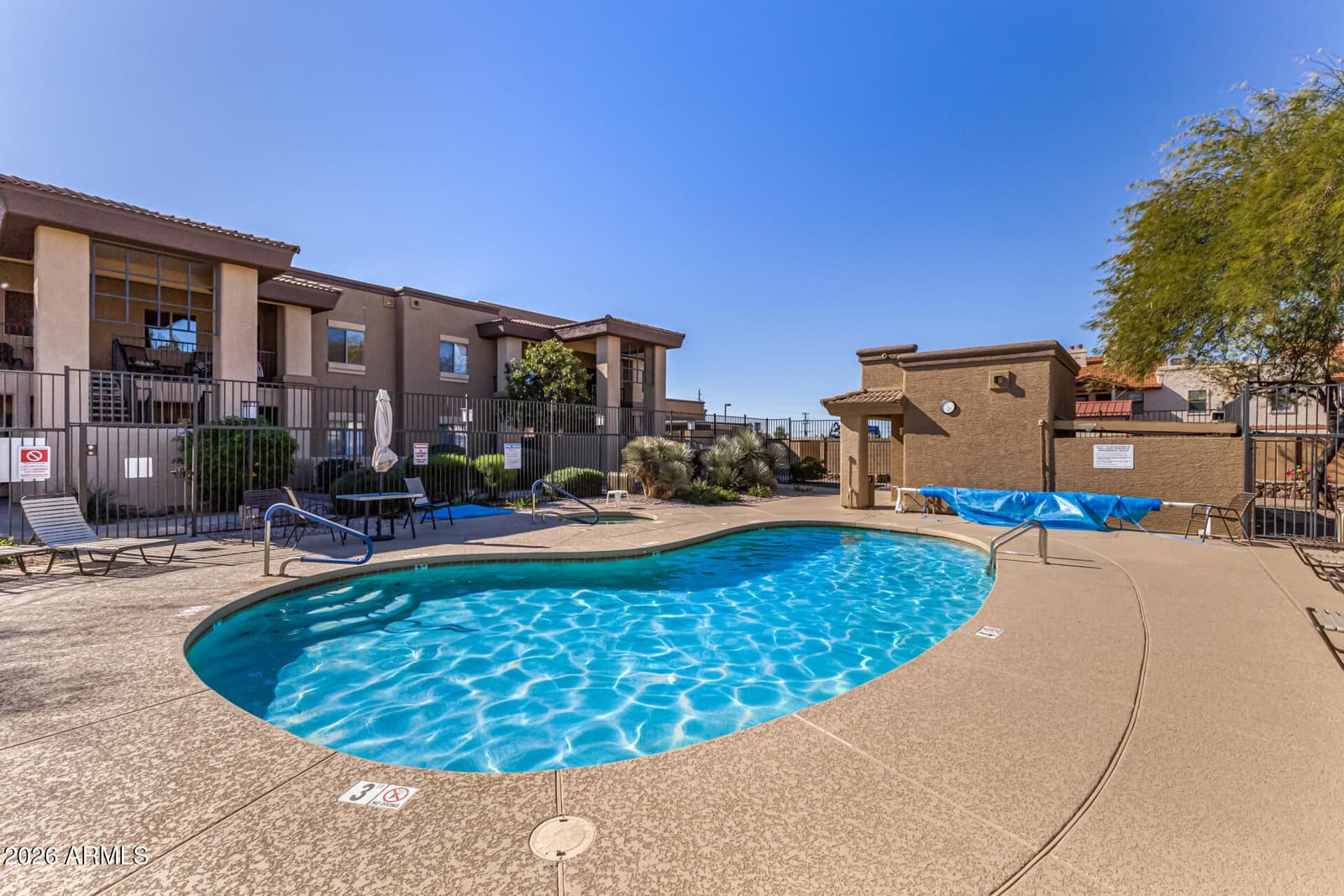 537 S DELAWARE Drive 221, Apache Junction, AZ 85120 — photo 2 of 31